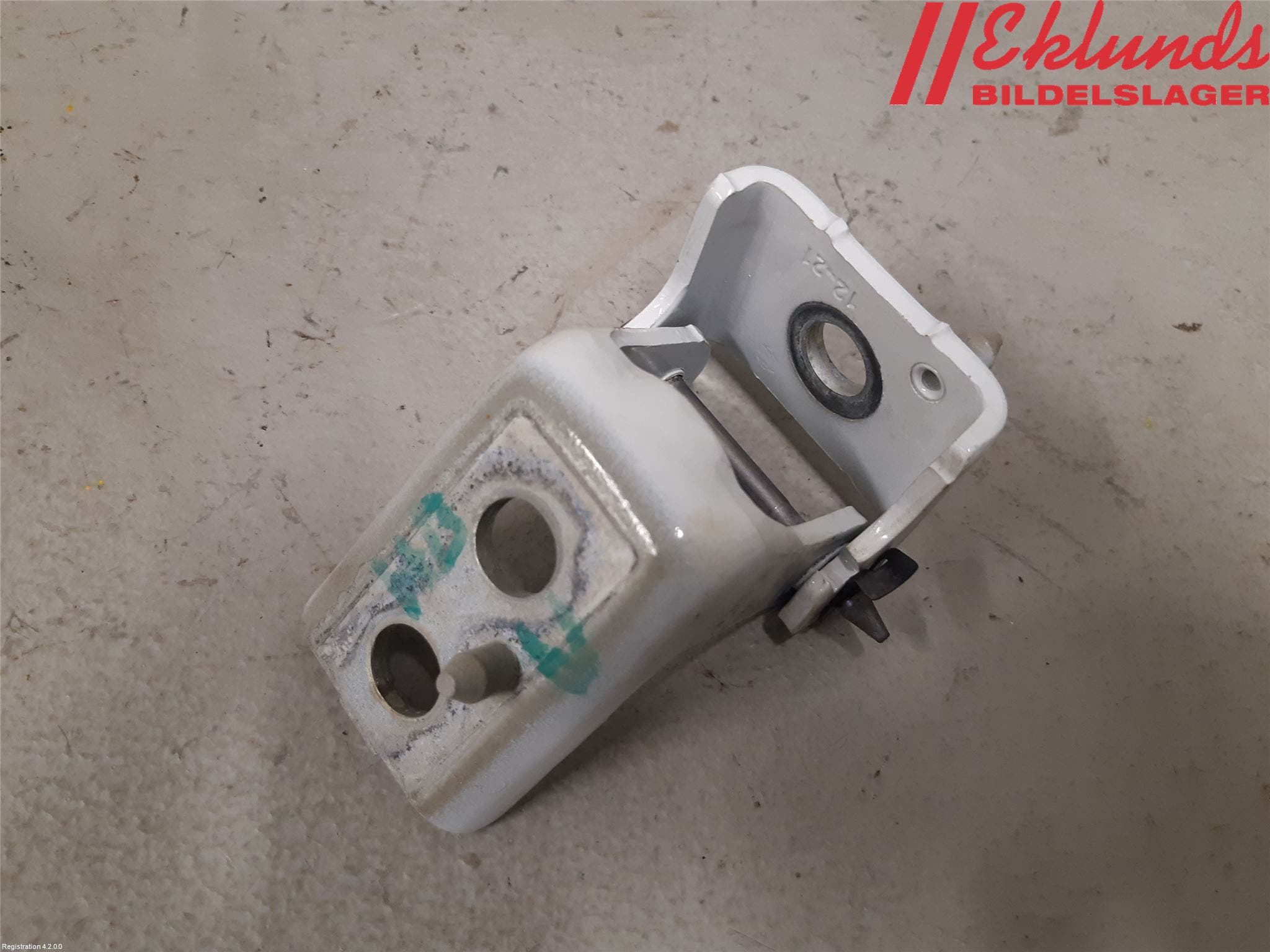 Peugeot 2008/E-2008 20- Dörrgångjärn