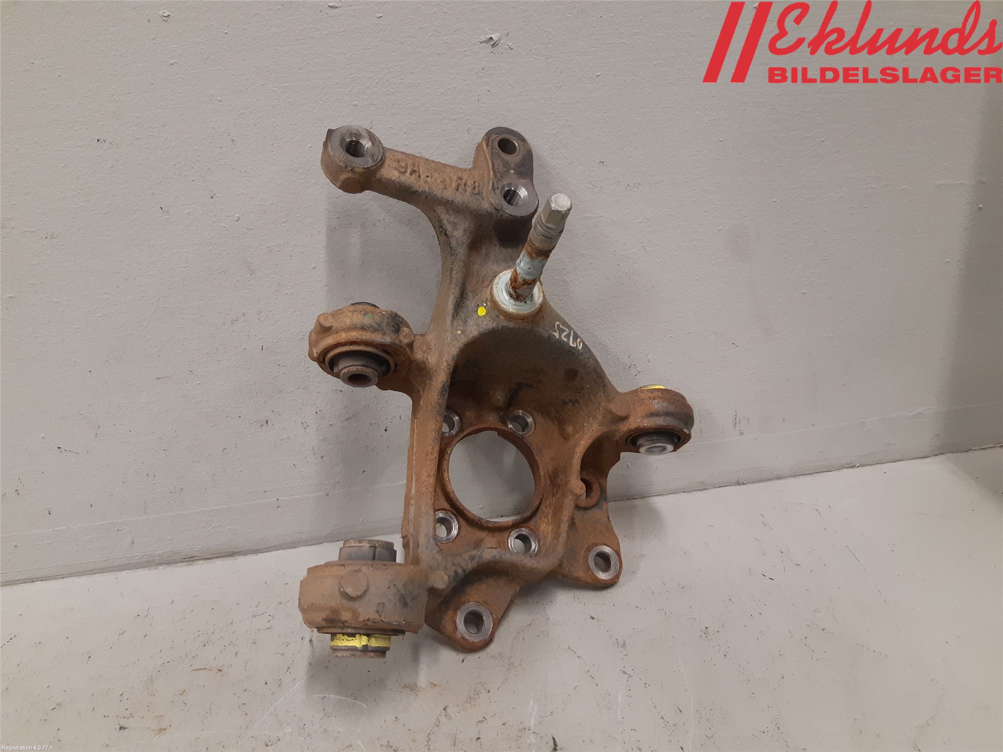 Toyota RAV4 19- Hjullagerhus-Spindel Hö B