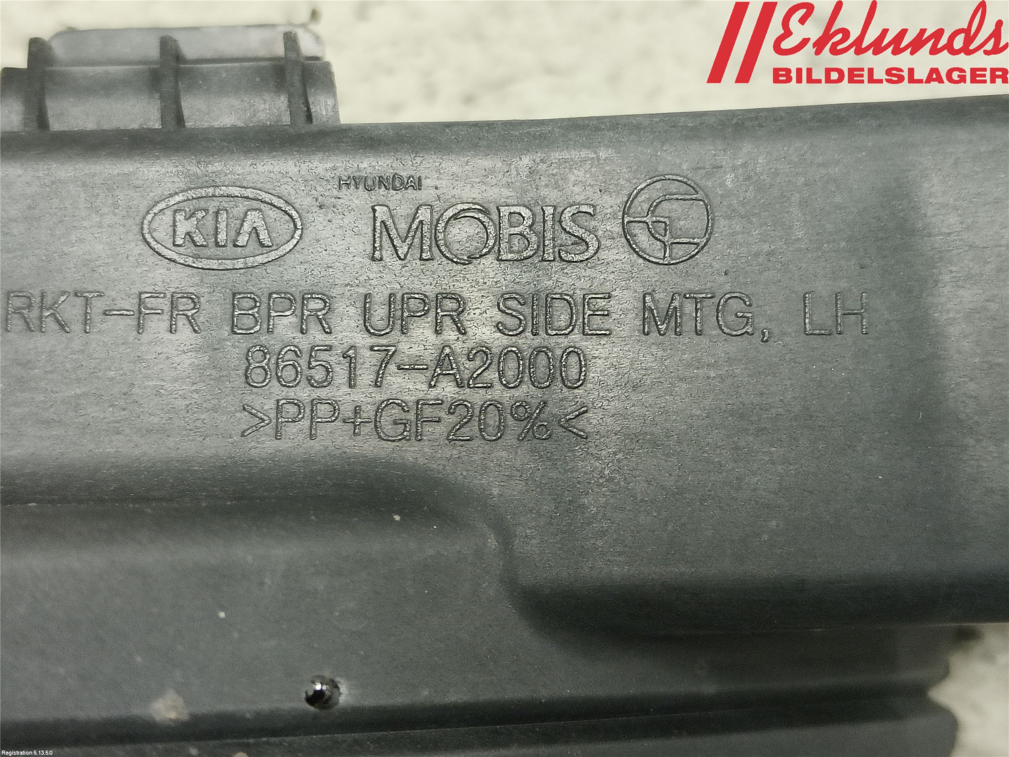Kia CEED 12-18 Stötfångarfäste Fram Vä