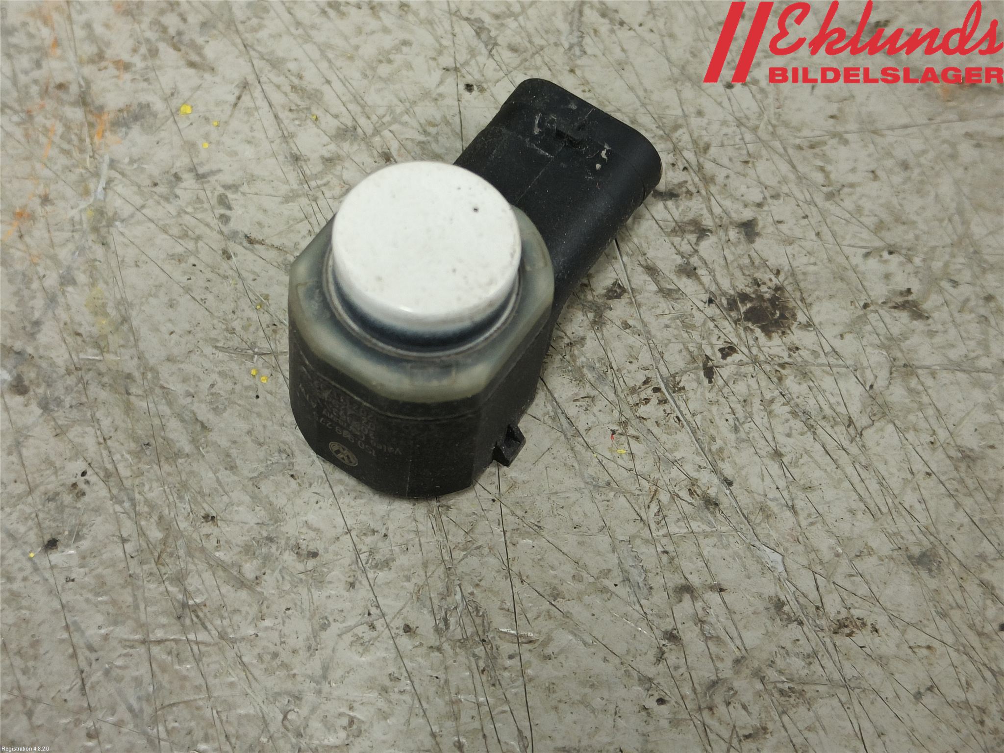 Volkswagen VW PASSAT 11-14 Parkeringshjälp Frontsensor