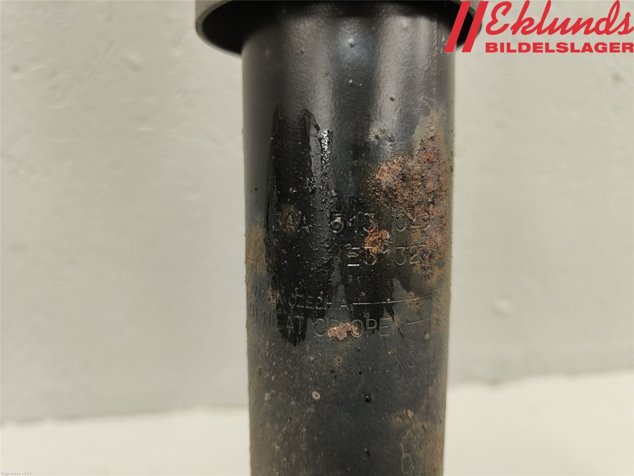 Volkswagen VW PASSAT 11-14 Stötdämpare Bak