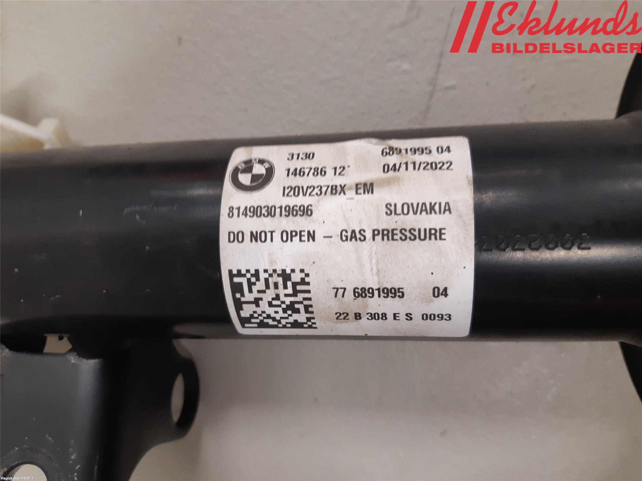 BMW iX I20 22- Fjäderben Fram Vänster