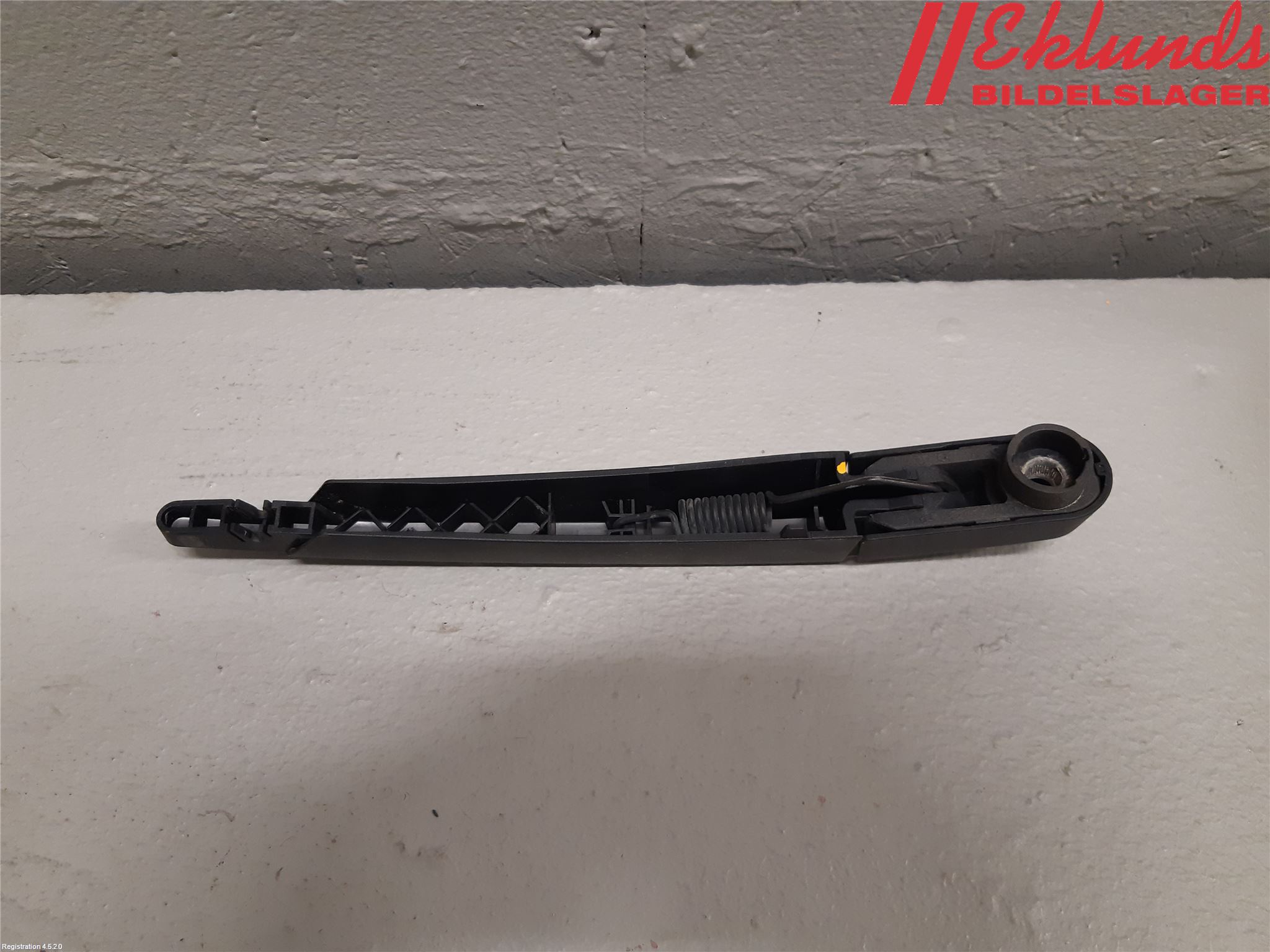 Renault CAPTUR 13-19 Torkararm-Bakruta