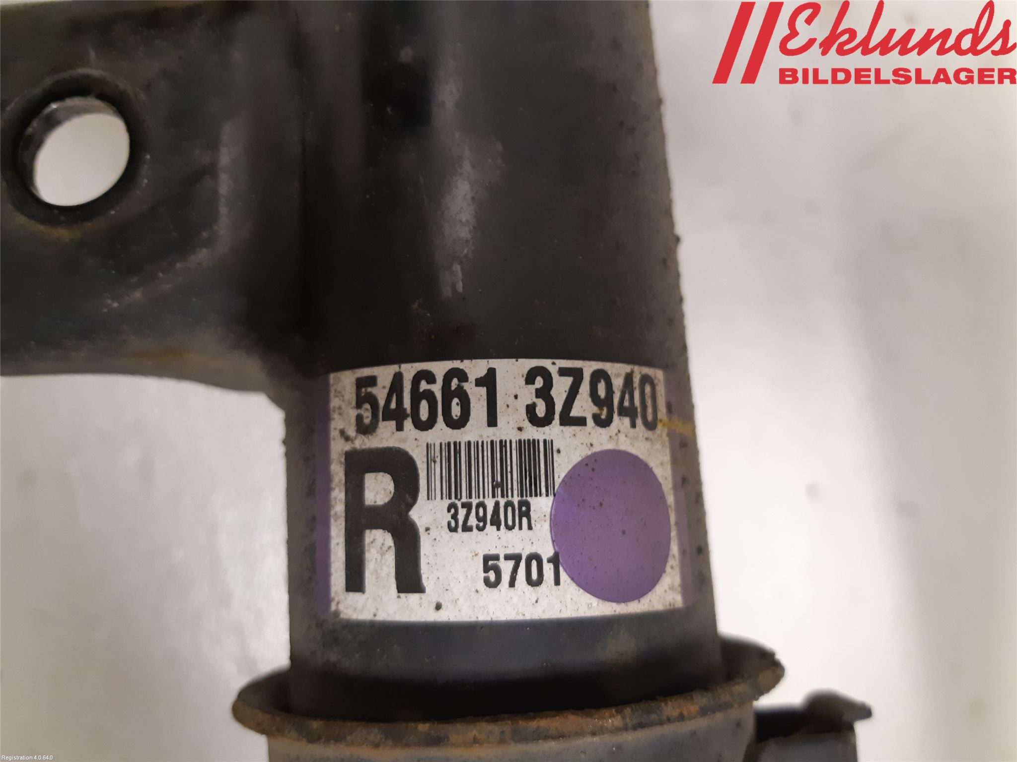 Hyundai i40 16-18 Fjäderben Fram Höger