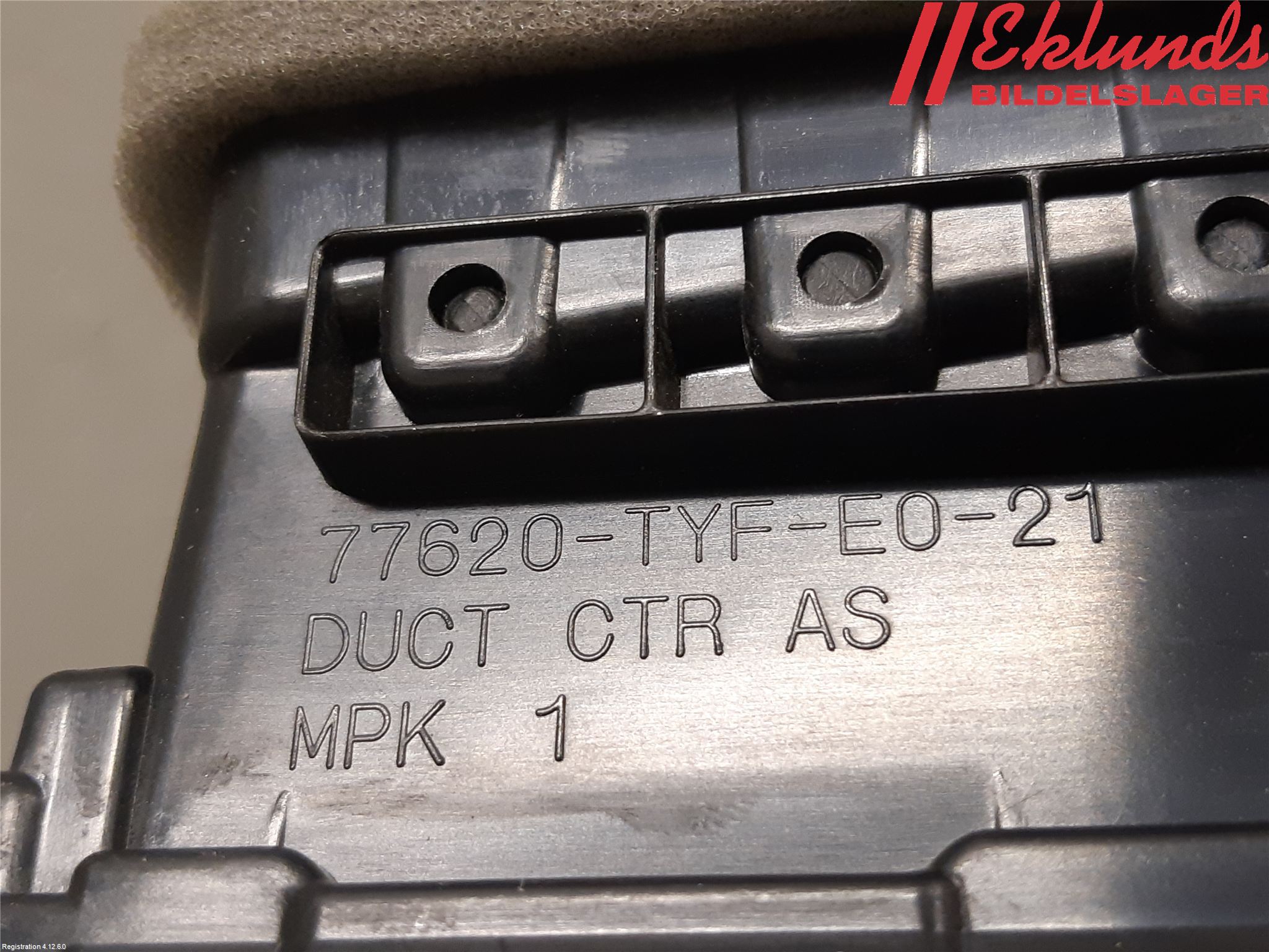 Honda E 20-23 Defrosterkanal-Munstycke