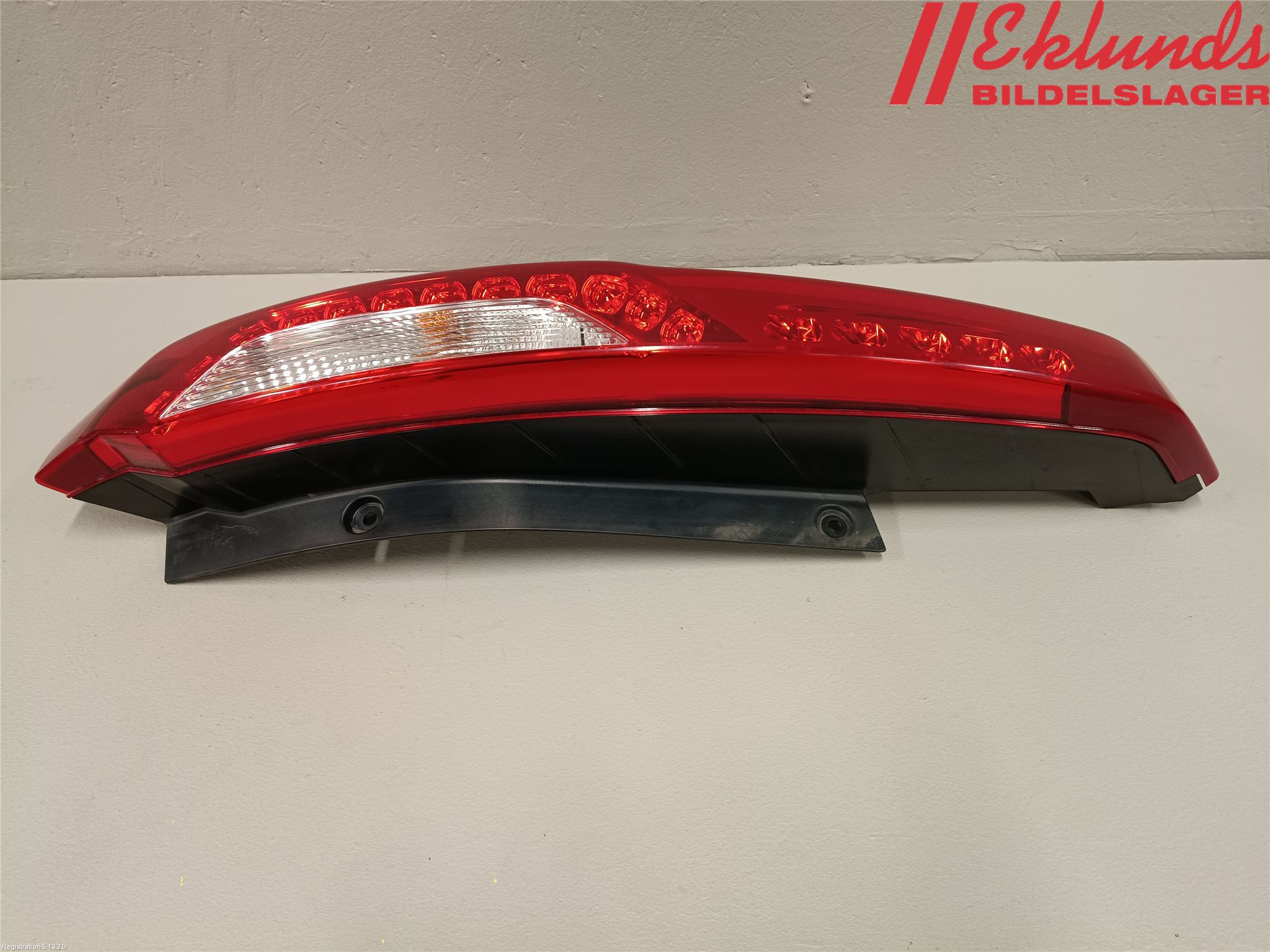 Nissan X-TRAIL 08-14 Bakljus Vänster