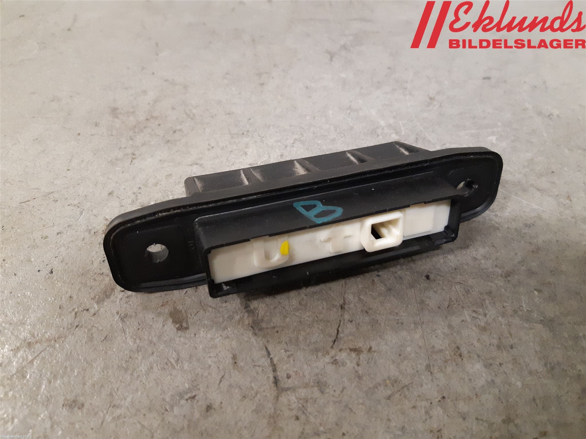 Toyota AVENSIS 16-18 Bakluckehandtag