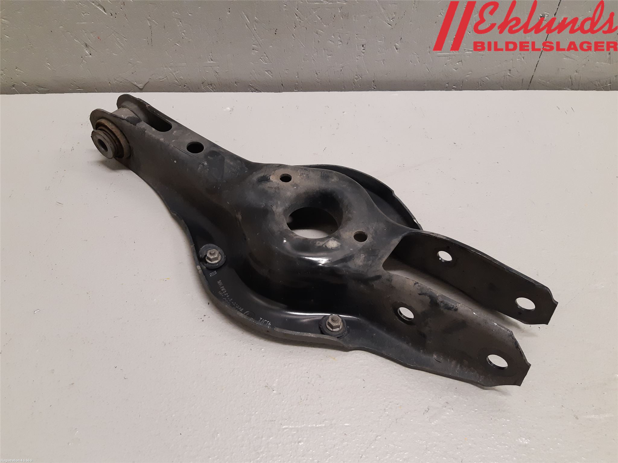 BMW 4 F32/F33/F82/F83 13-20 Bärarm Bak Höger