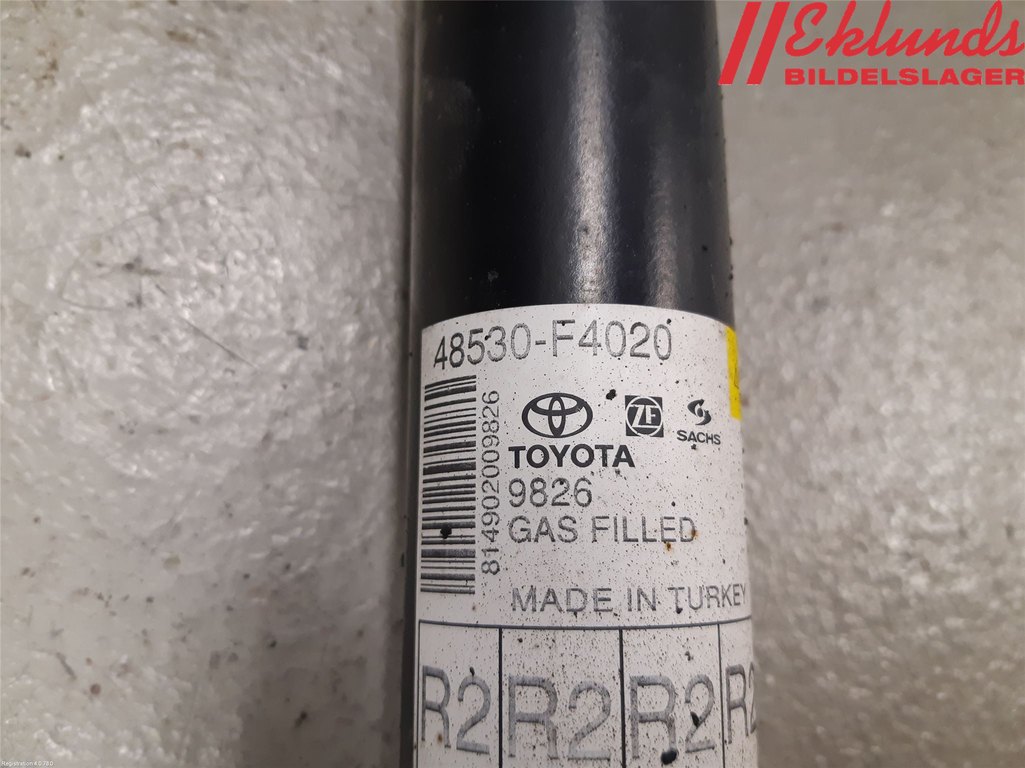 Toyota C-HR 16-23 Stötdämpare Bak