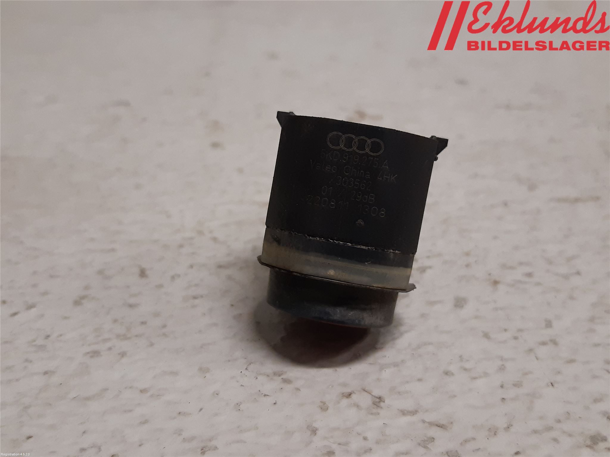 Volkswagen VW PASSAT 11-14 Parkeringshjälp Frontsensor