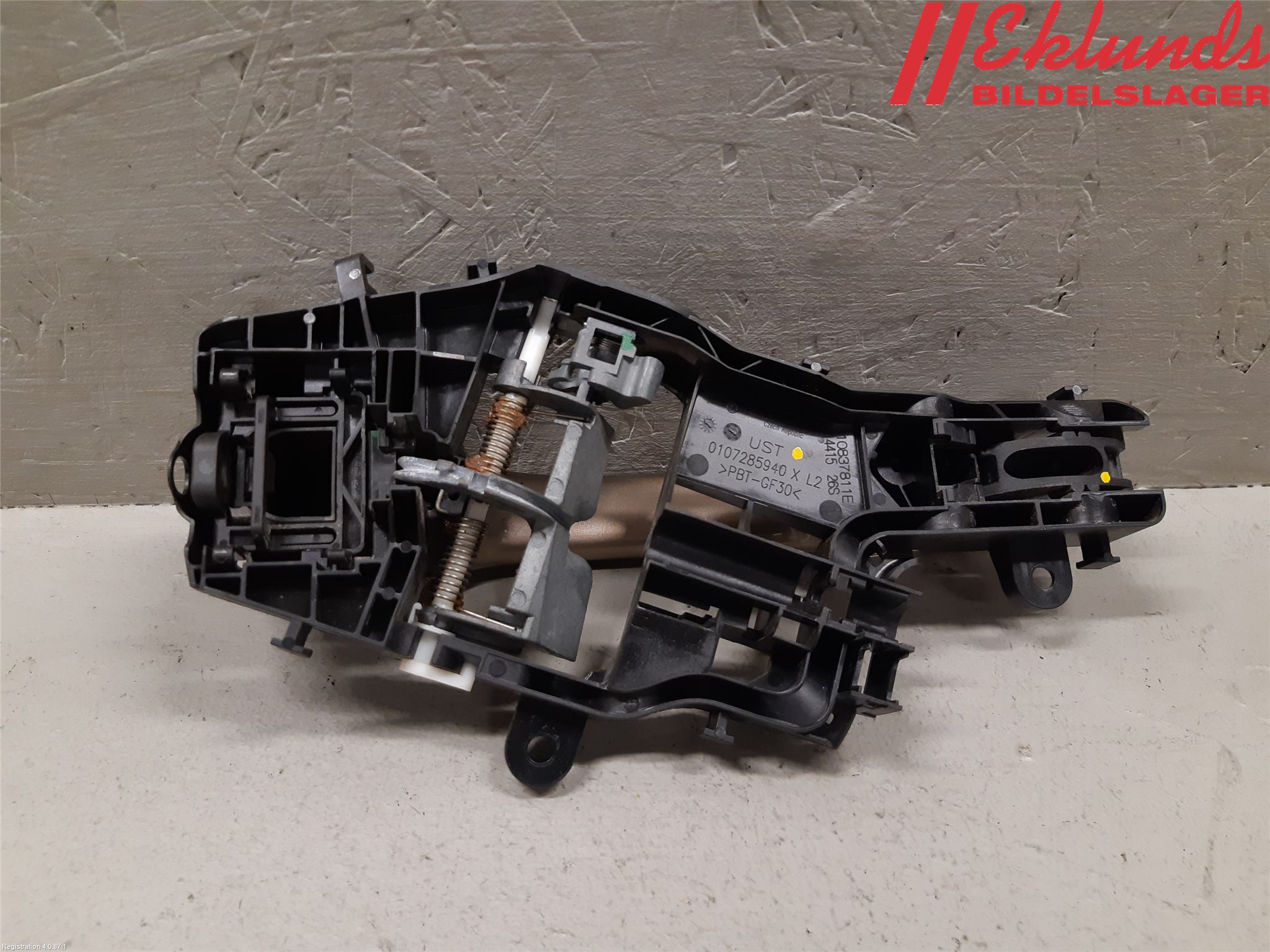 Volkswagen VW PASSAT 15-19 Dörrhandtag Yttre Vä