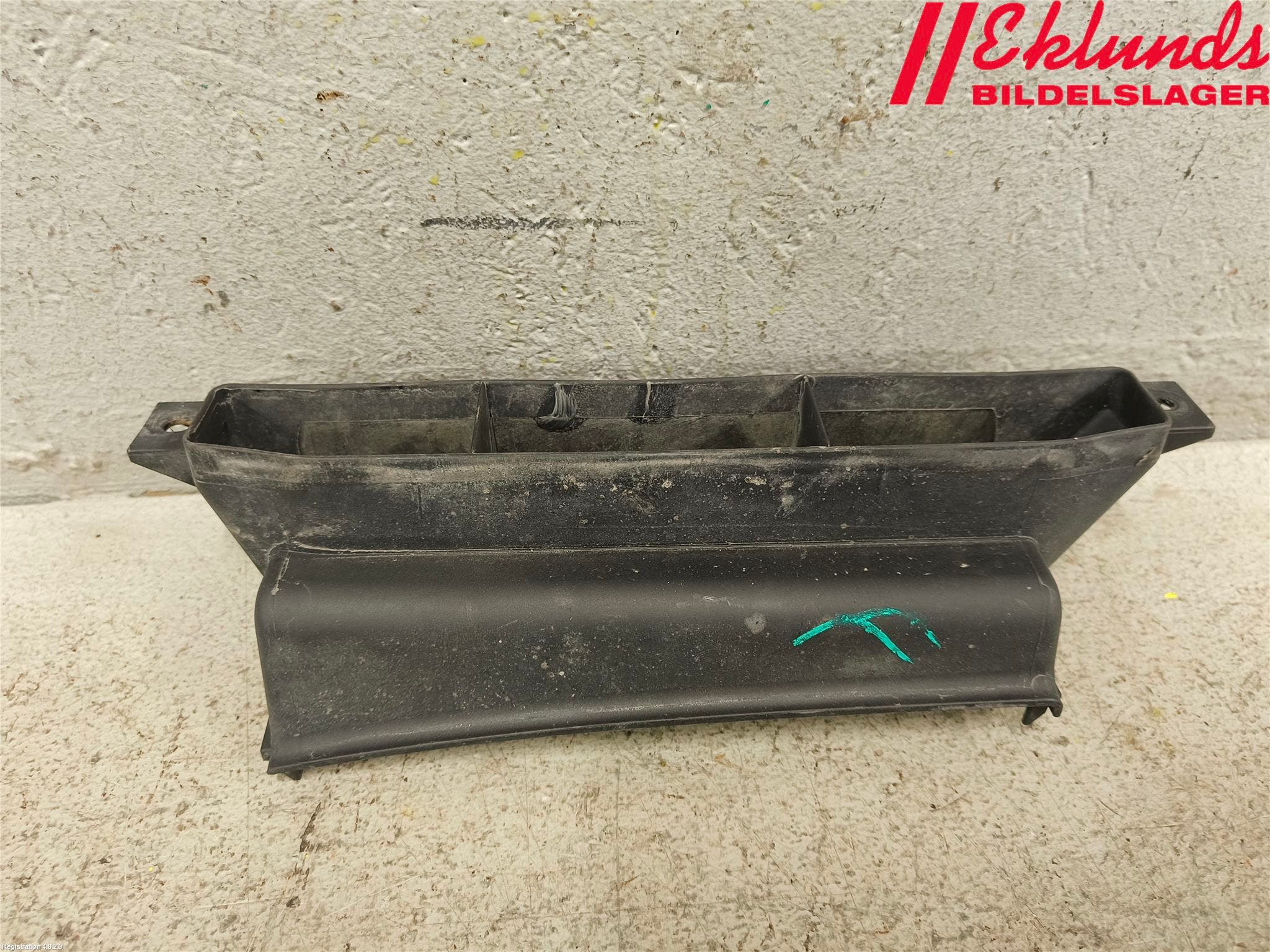 Volkswagen VW PASSAT 11-14 Deflektor Plåt-Plast Kylning