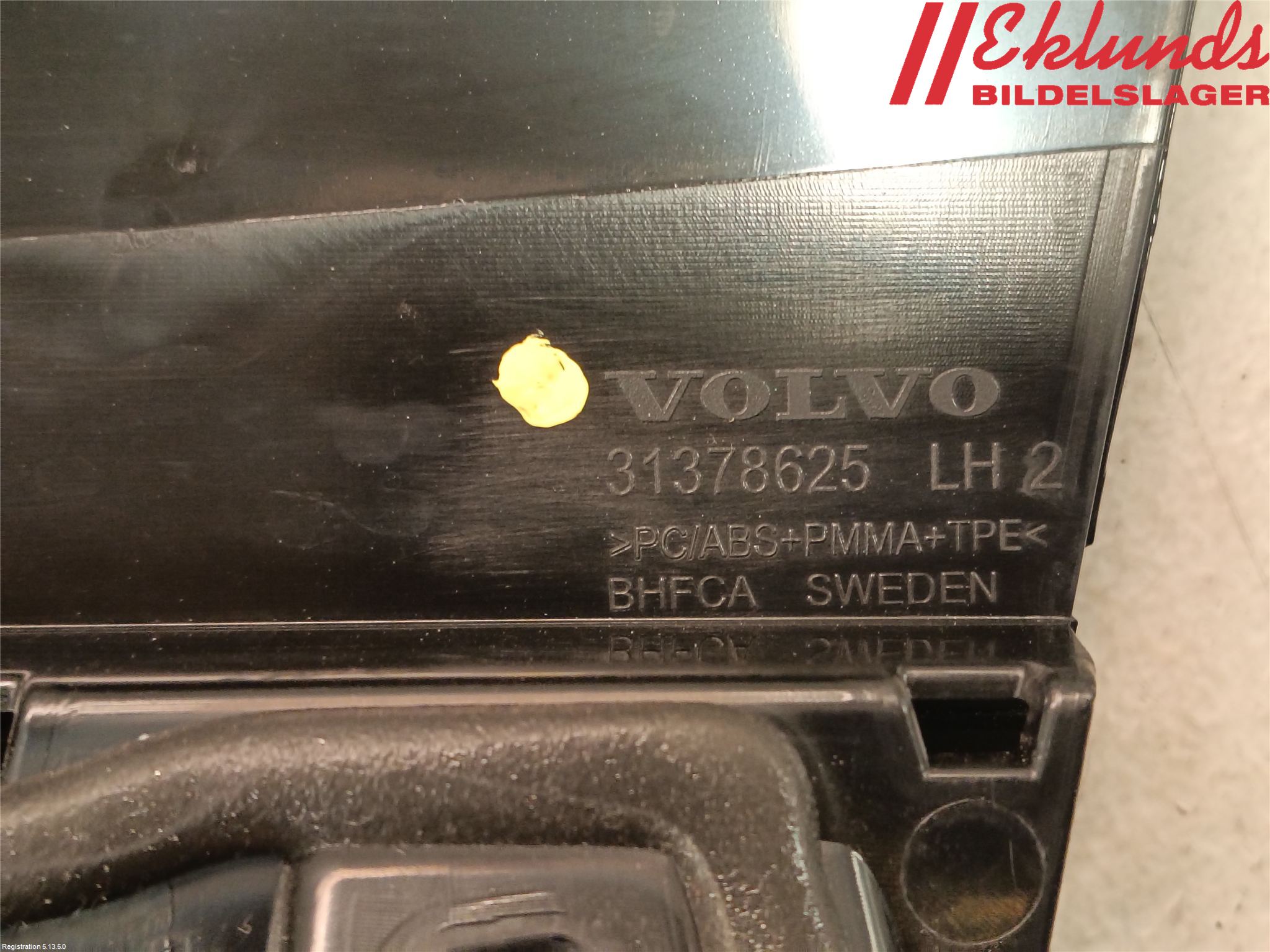 Volvo V90 CROSS COUNTRY 17->> Dörr Dekorlist Bak Vä