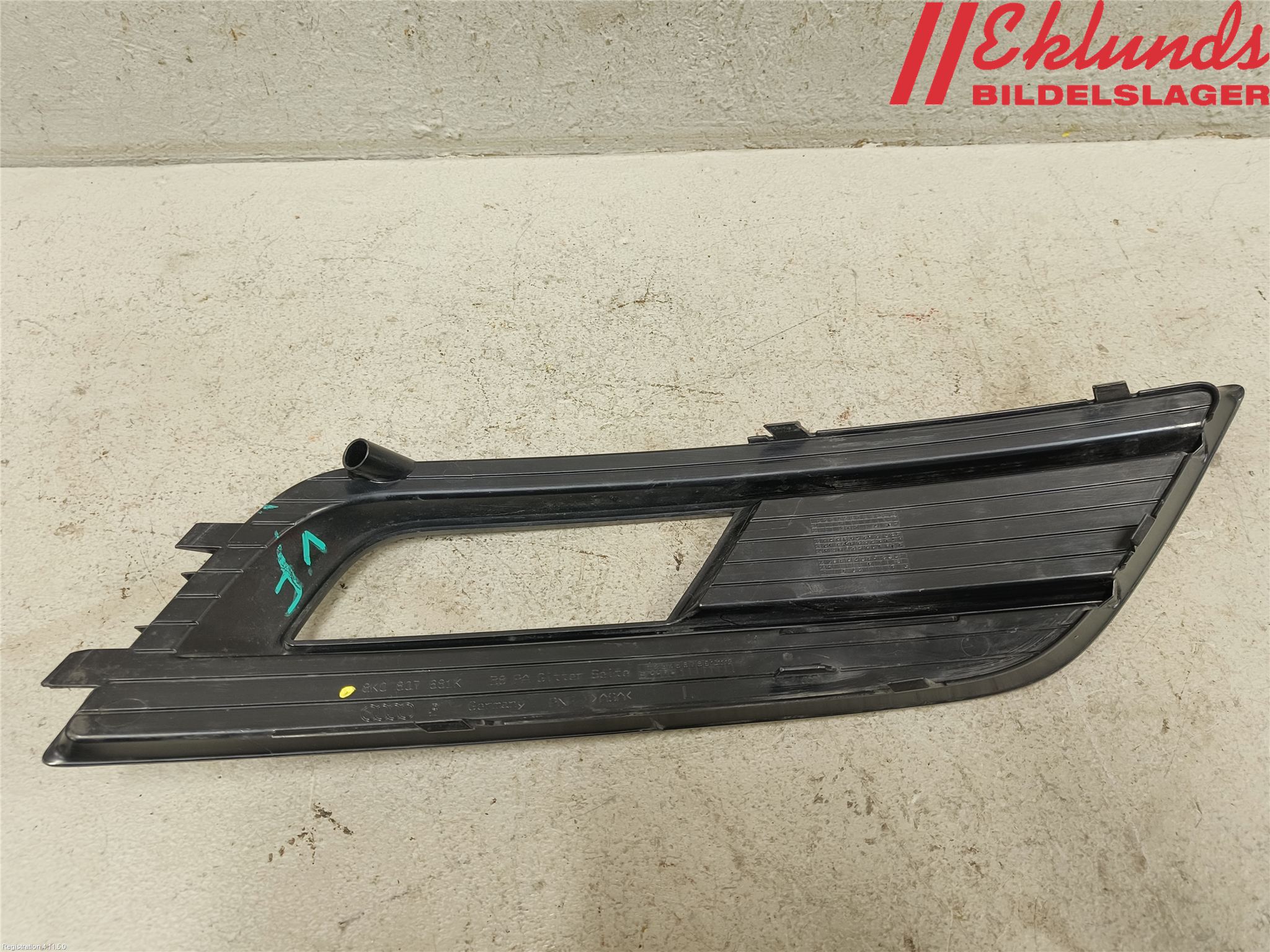 Audi A4 12-15 Dimljussarg Fram