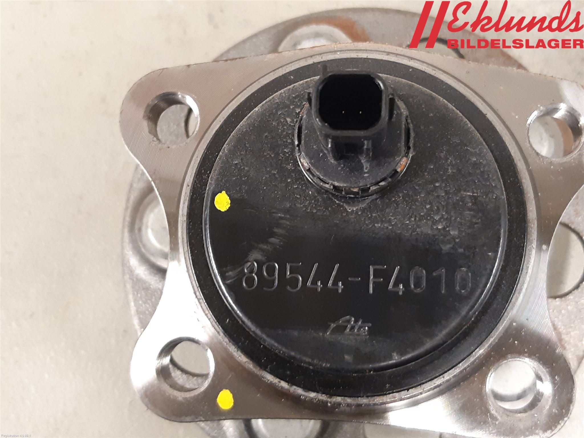 Toyota YARIS XP21 20- Nav Bak