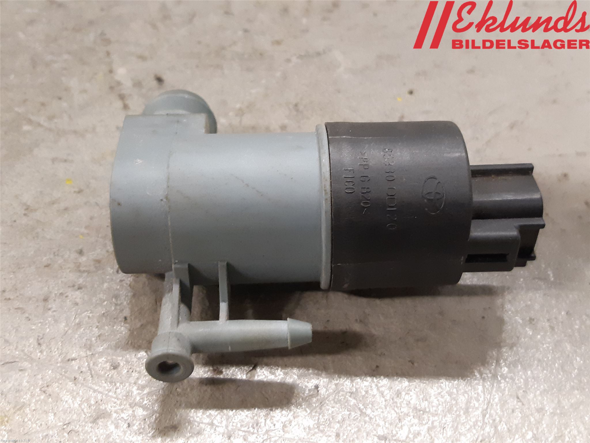 Toyota YARIS XP130 12-14 Spolarpump Baklucka