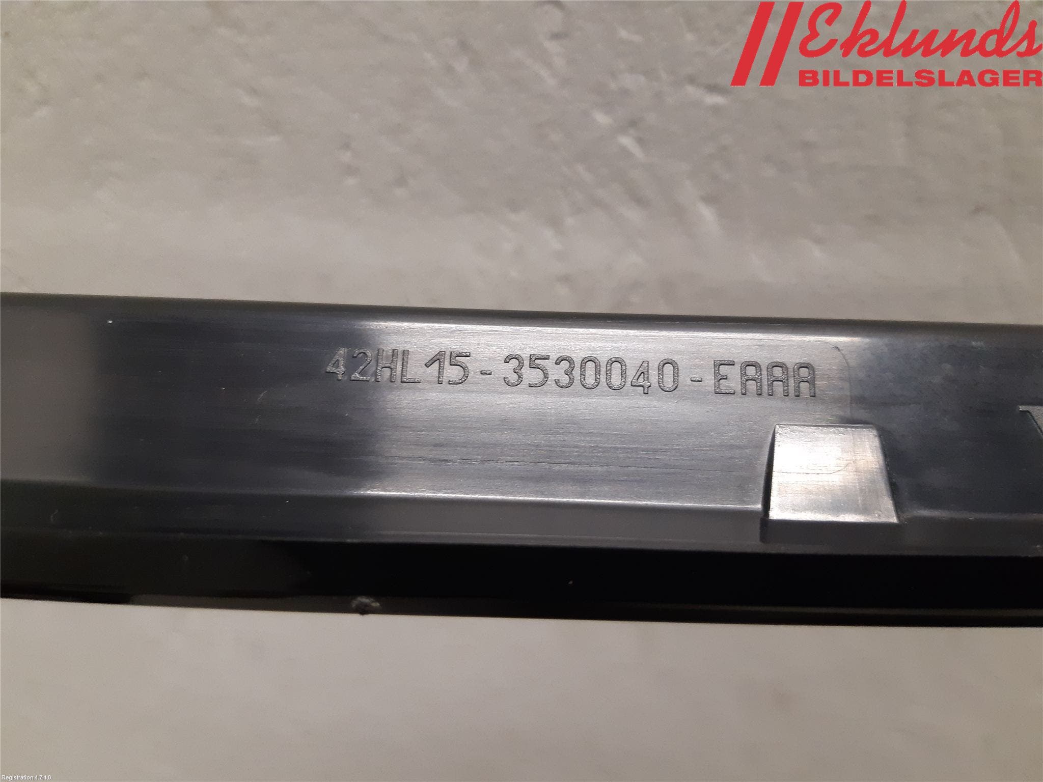 Volvo XC90/RECHARGE 16- Bromsljus Bakruta