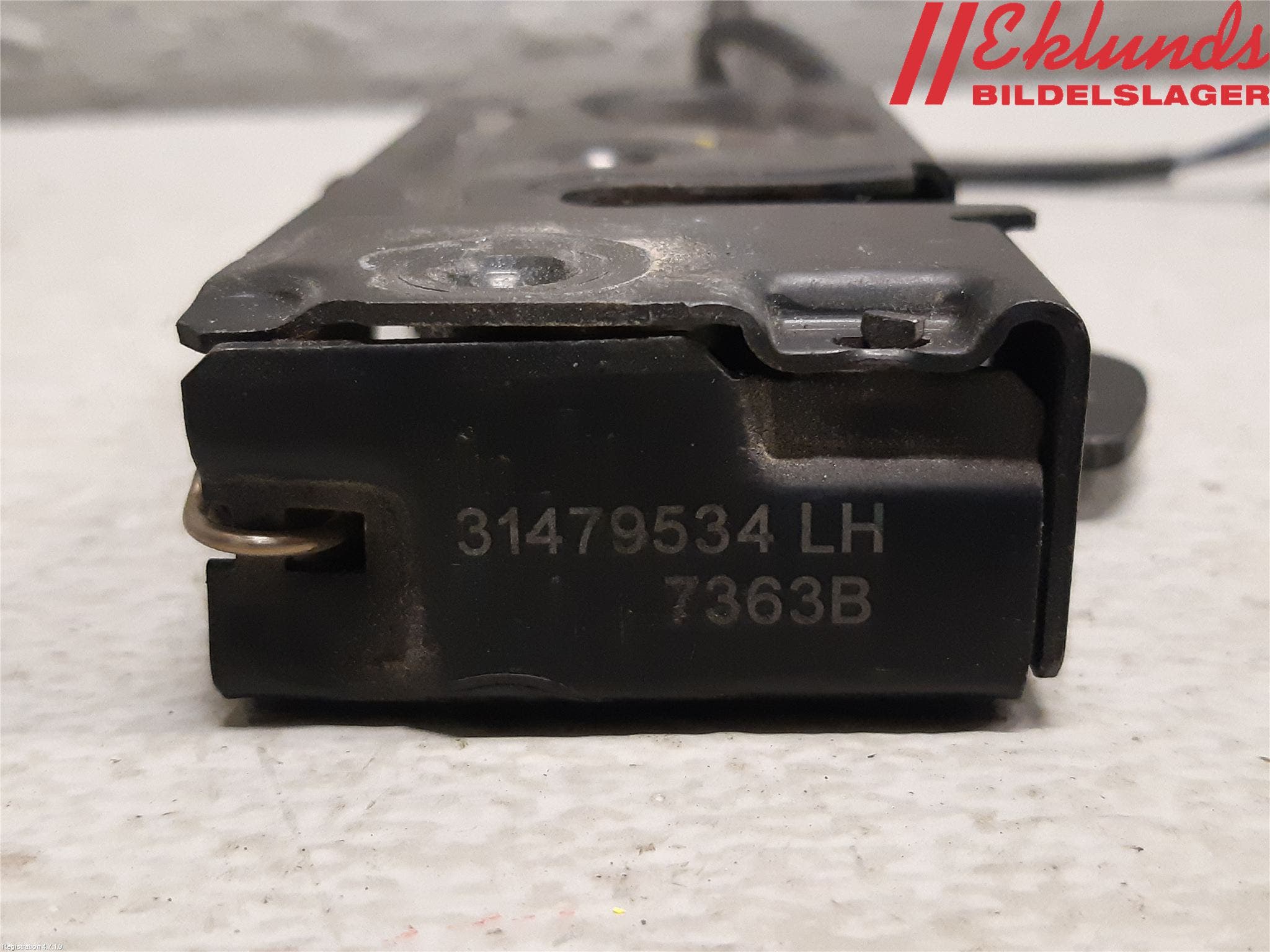 Volvo S90 17->> Huvlås