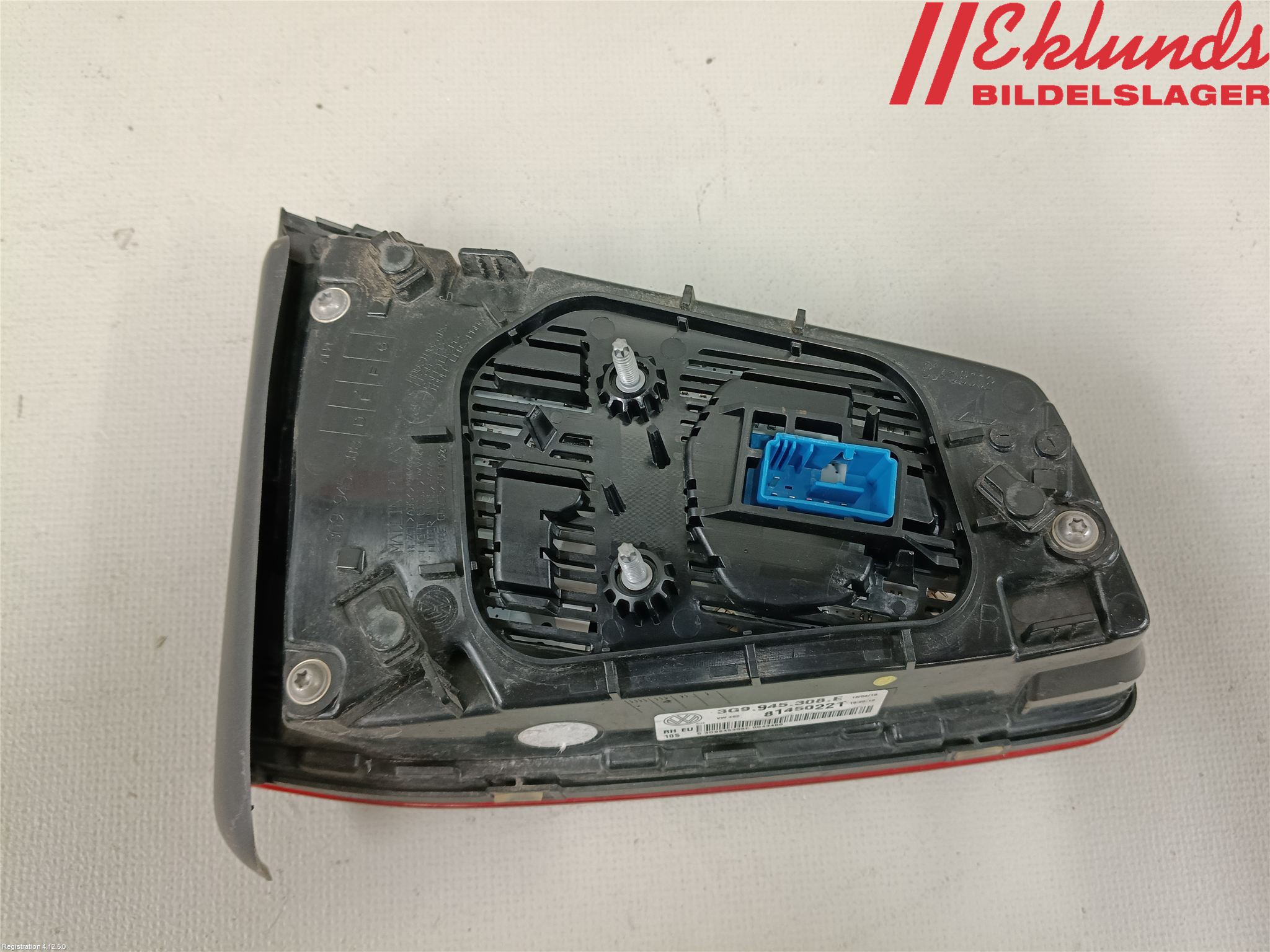 Volkswagen VW PASSAT 15-19 Bakljus Lucka Hö