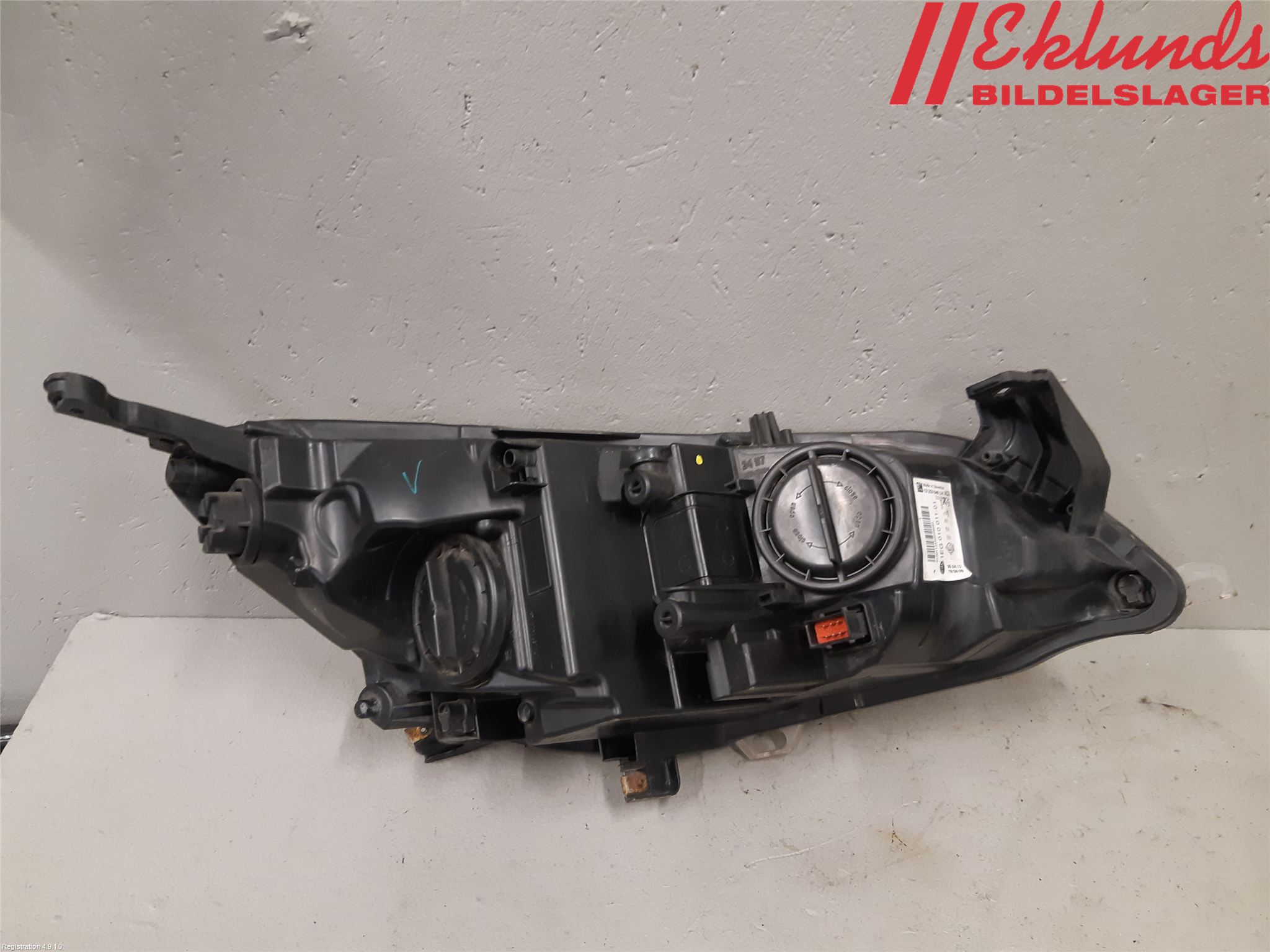 Opel ASTRA J 10-15 Strålkastare Vänster