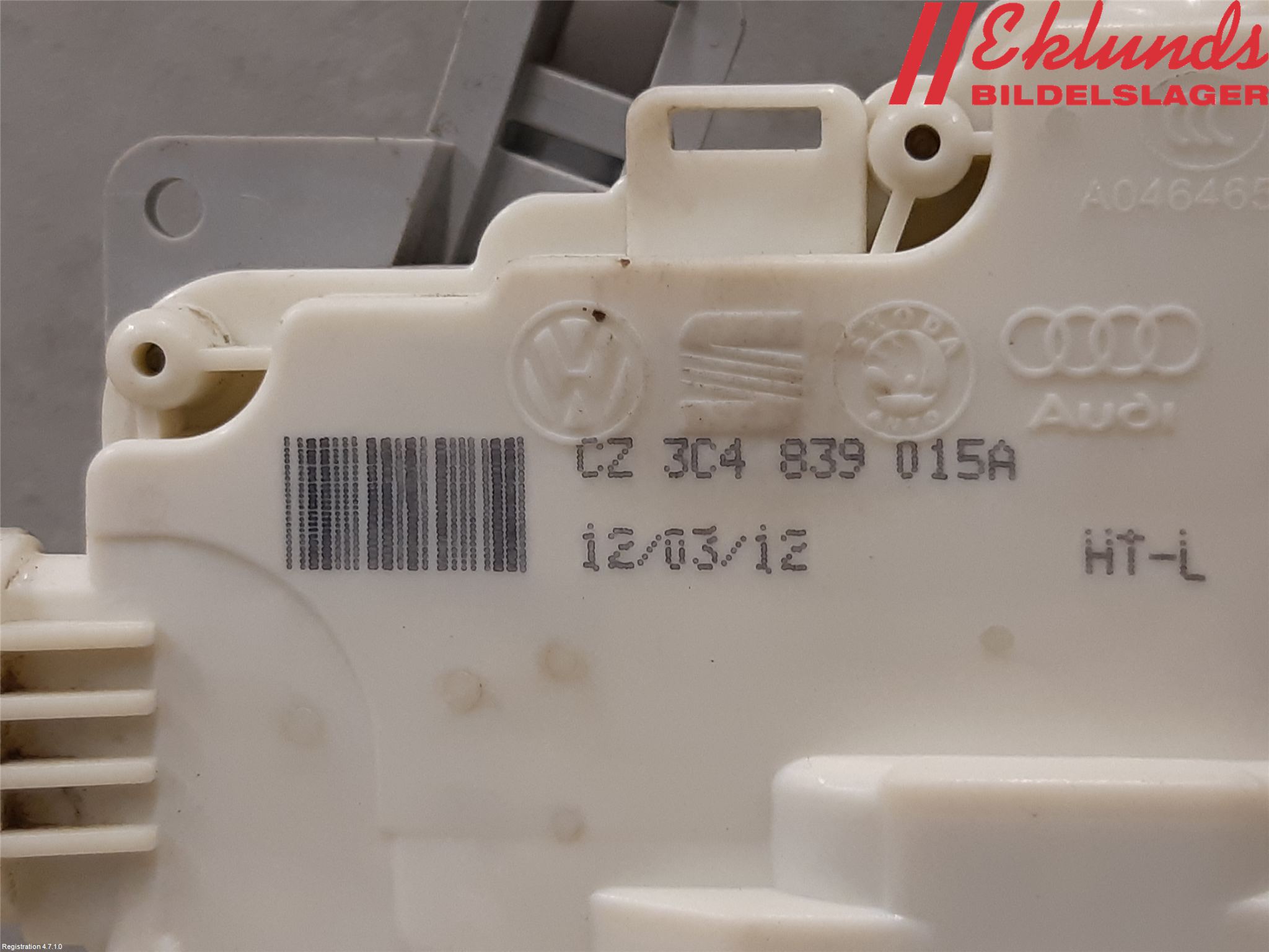 Volkswagen VW PASSAT 11-14 Låskista-Dörrlås