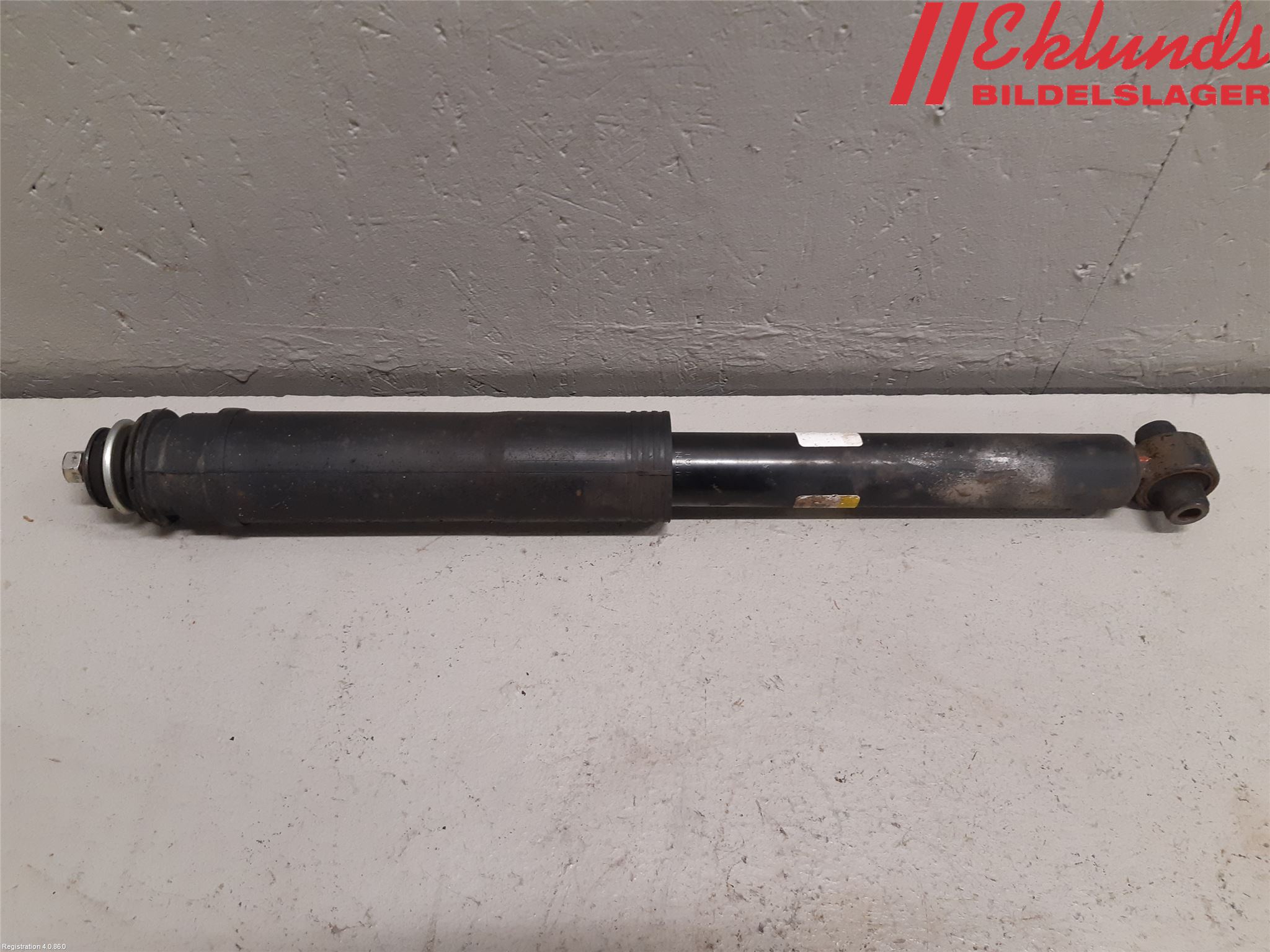 Toyota AVENSIS 09-15 Stötdämpare Bak