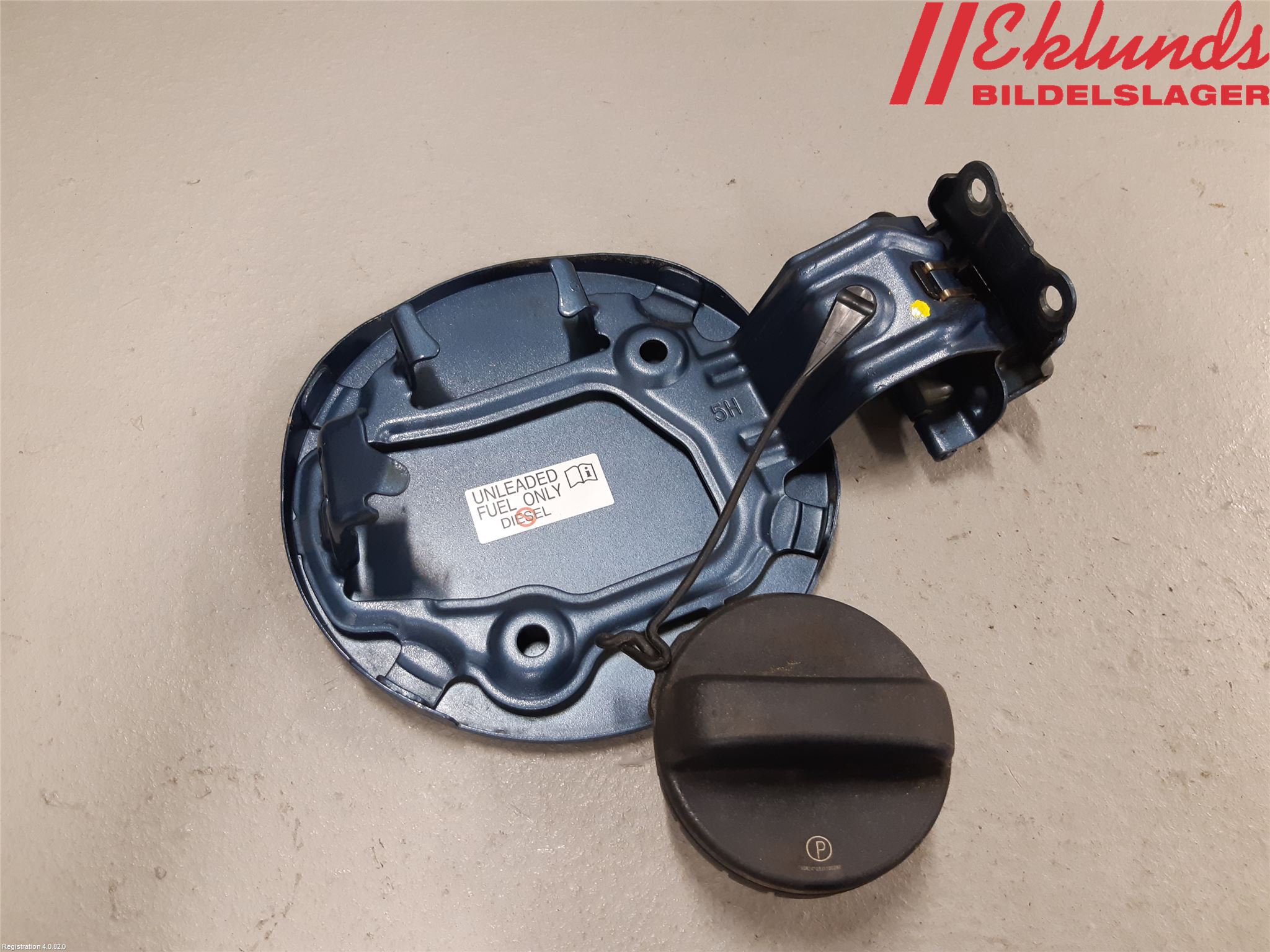 Toyota AURIS 13-19 Tanklucka