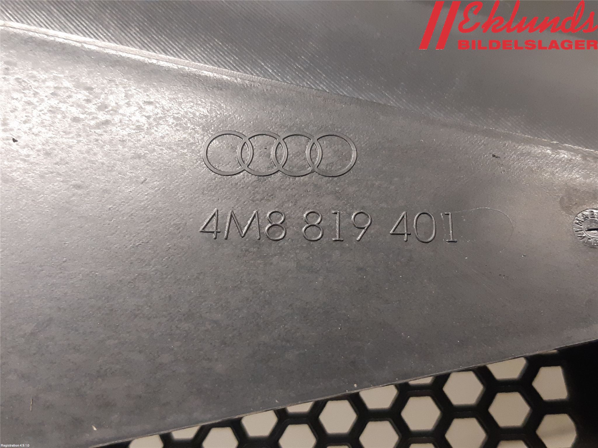 Audi Q7/SQ7 Torpedplåt-Torpedplast