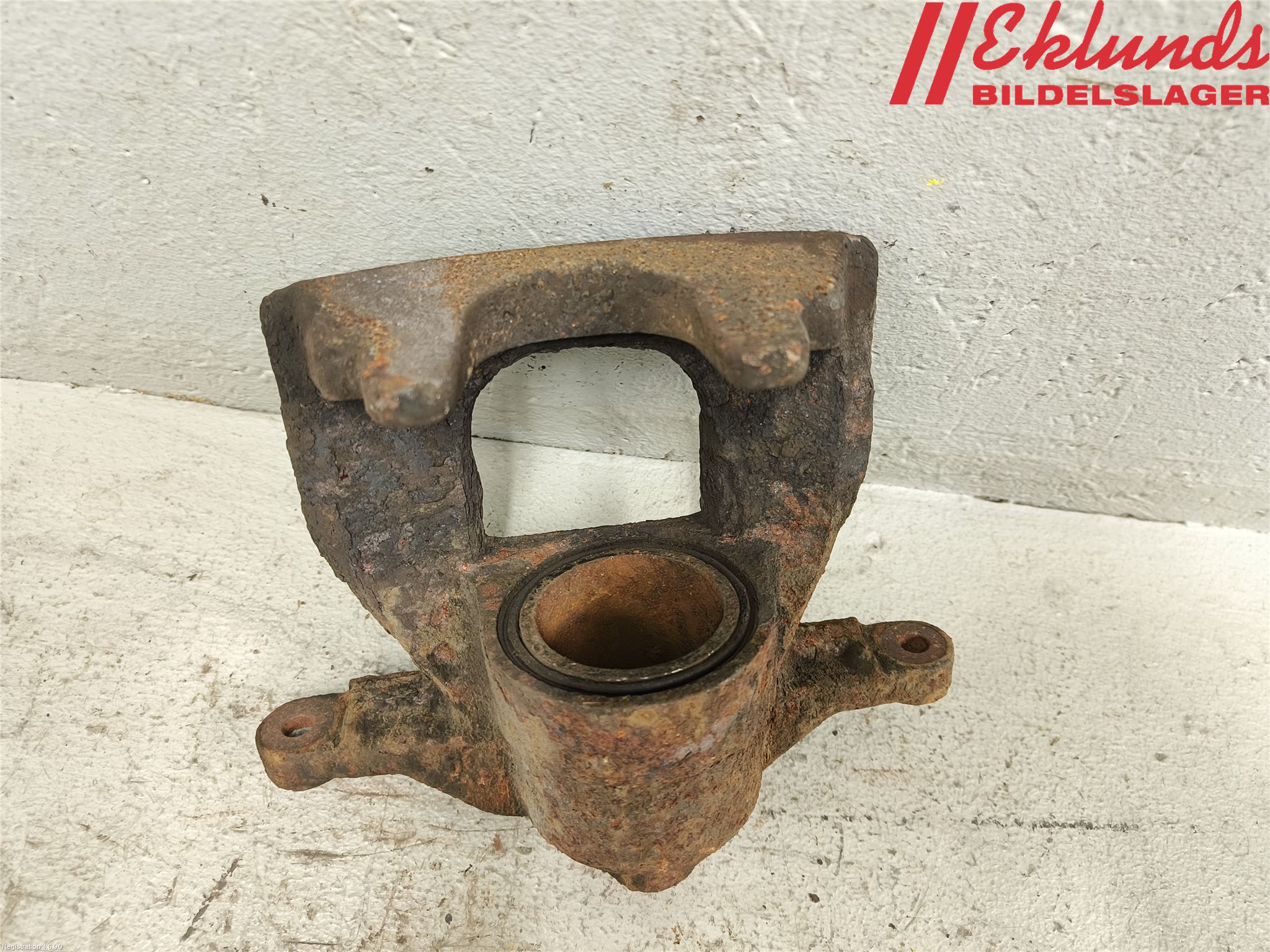Toyota AVENSIS 09-15 Bromsok Fram Höger