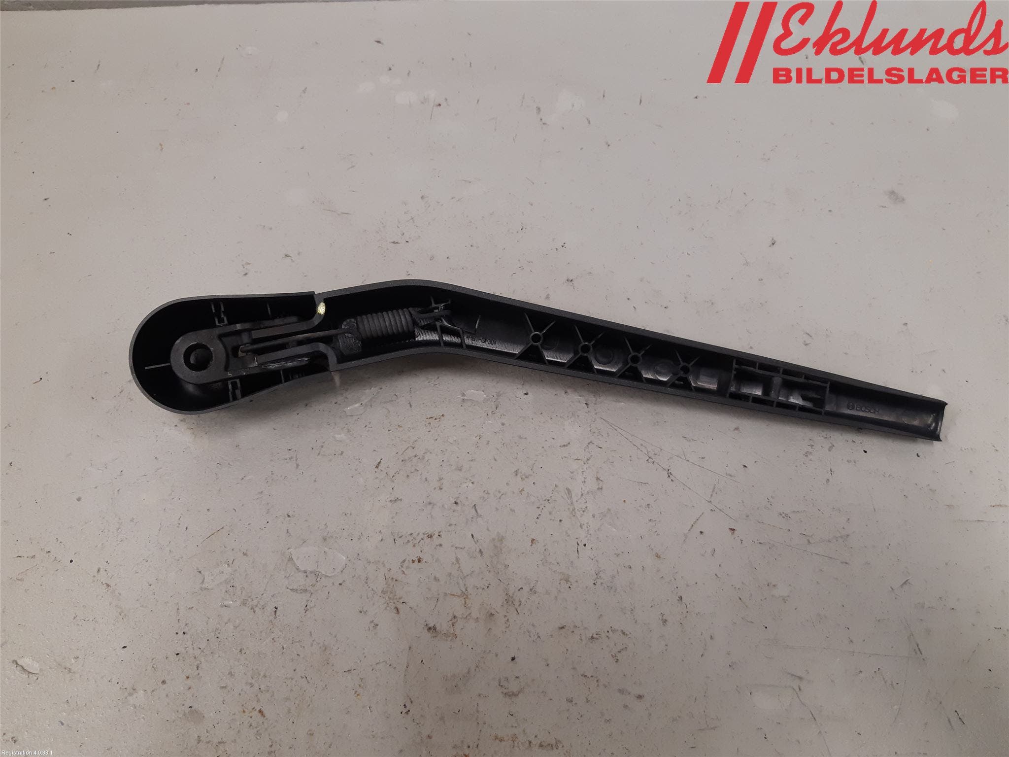 Volvo V40 12-19 Torkararm-Bakruta