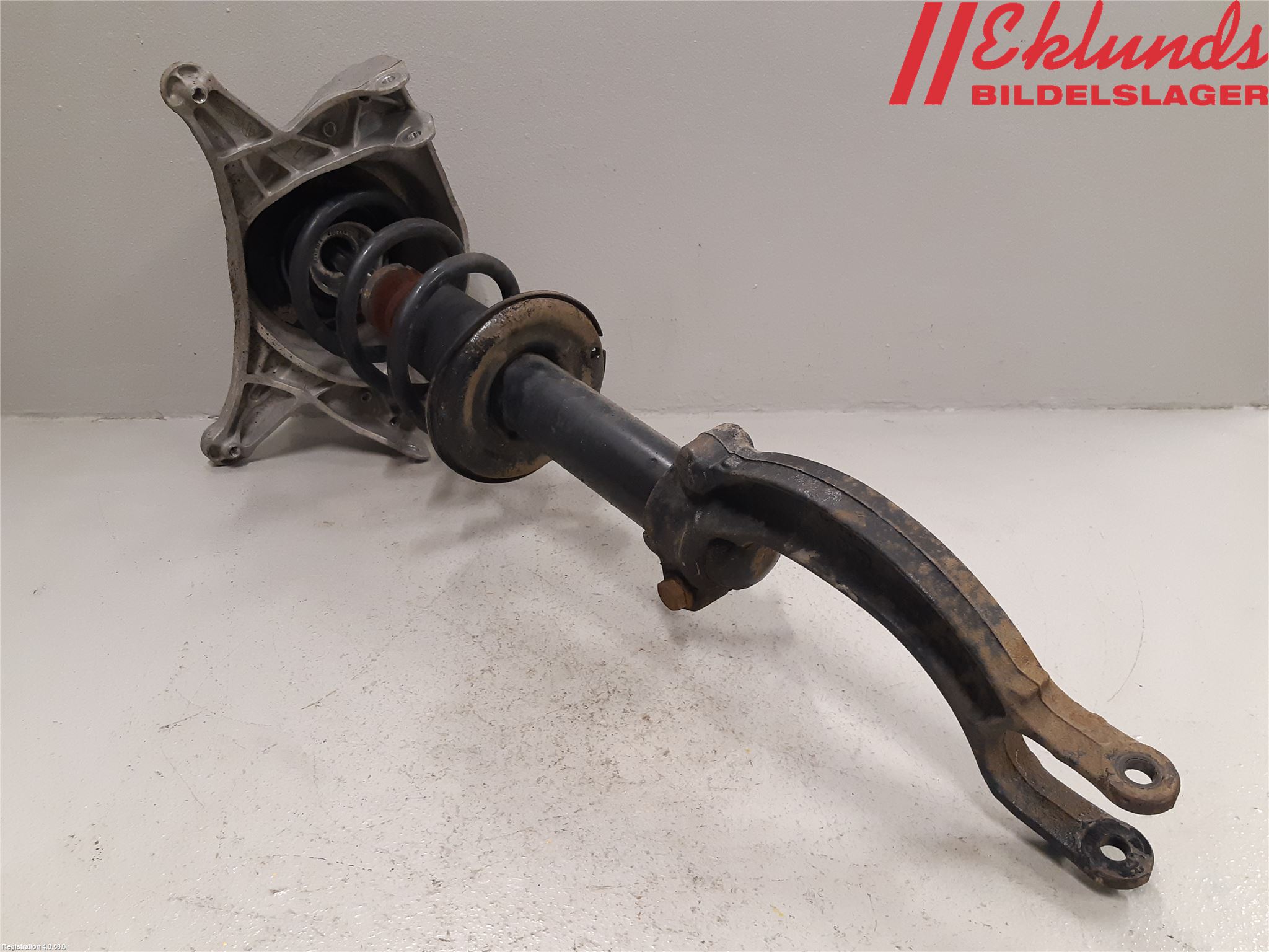 Audi A4 12-15 Fjäderben Fram Höger