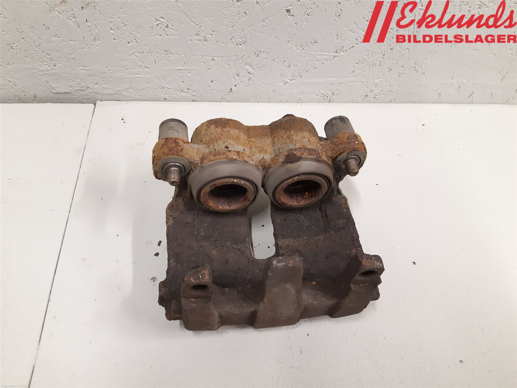 Volvo XC60 09-13 Bromsok Fram Höger