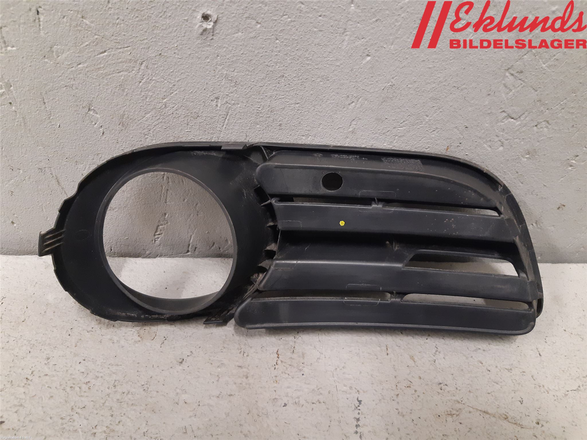 Skoda FABIA 99-07 Dimljussarg Fram