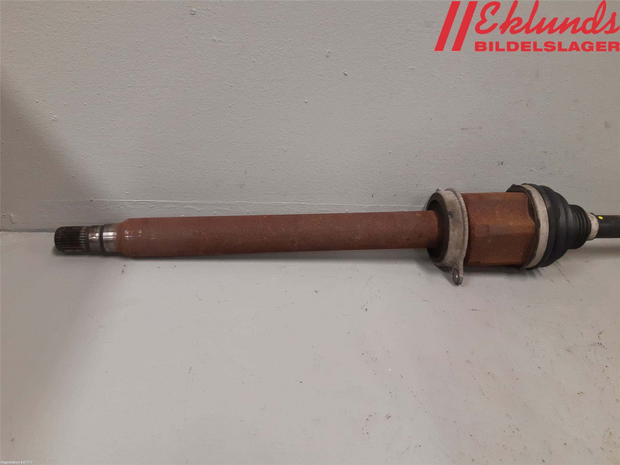 Volvo V70 14-16 Drivaxel Fram Höger