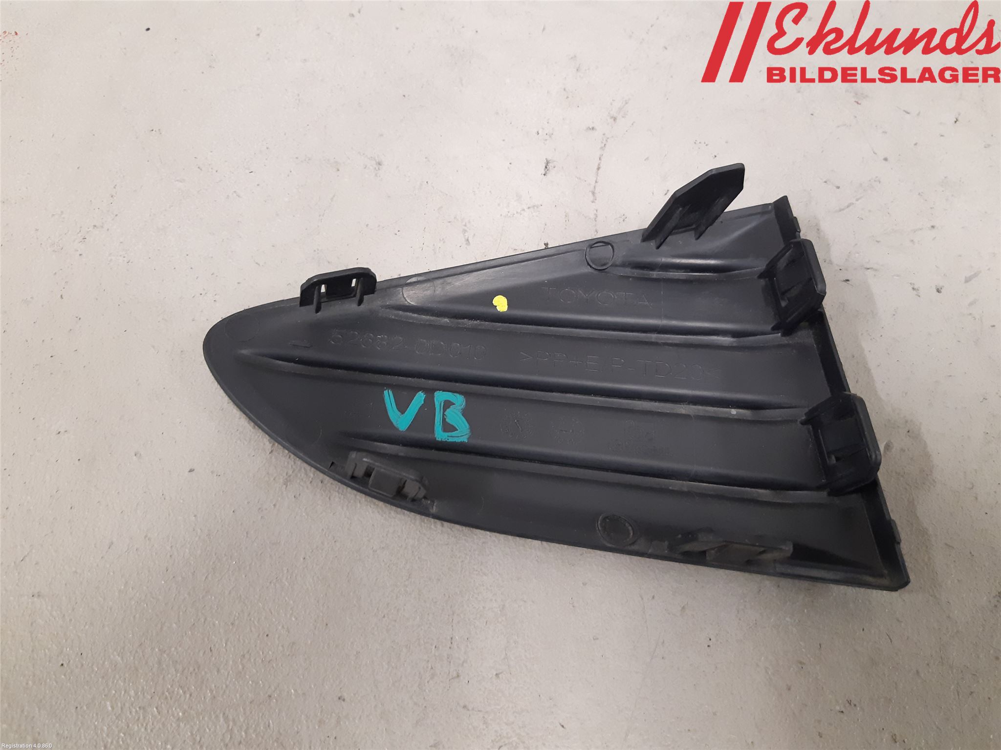 Toyota YARIS XP130 15-20 Stöt Utfyllnad-List-Grill