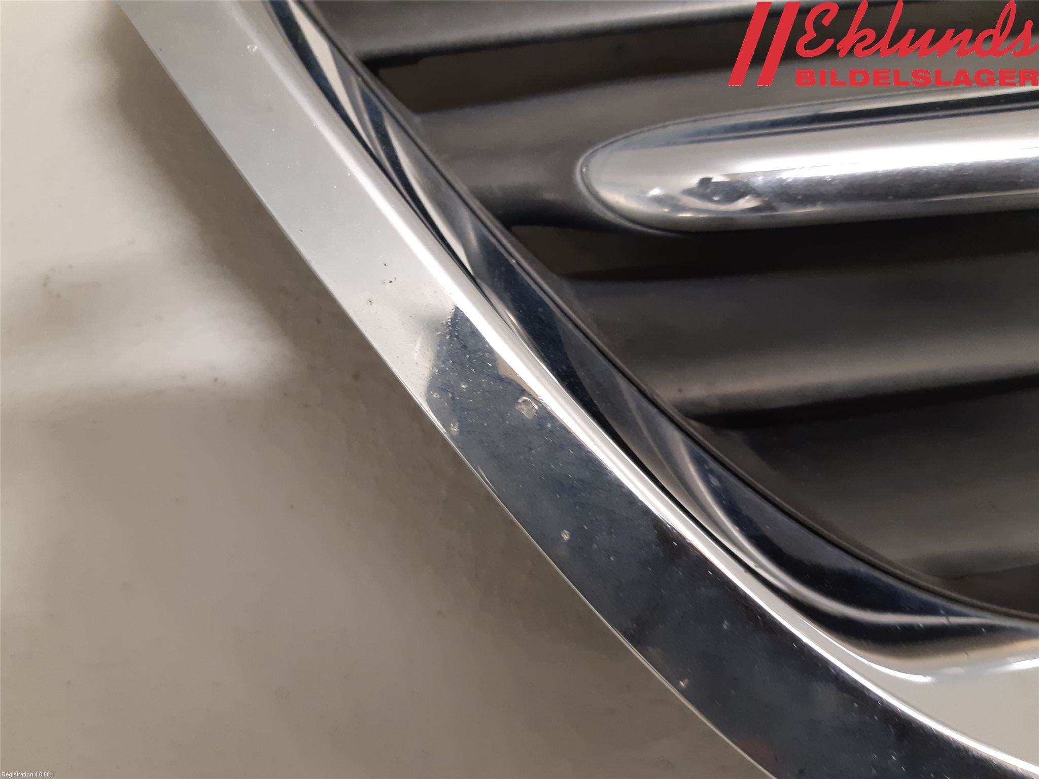 Saab 9-5     06-10 Grilldel Mitt