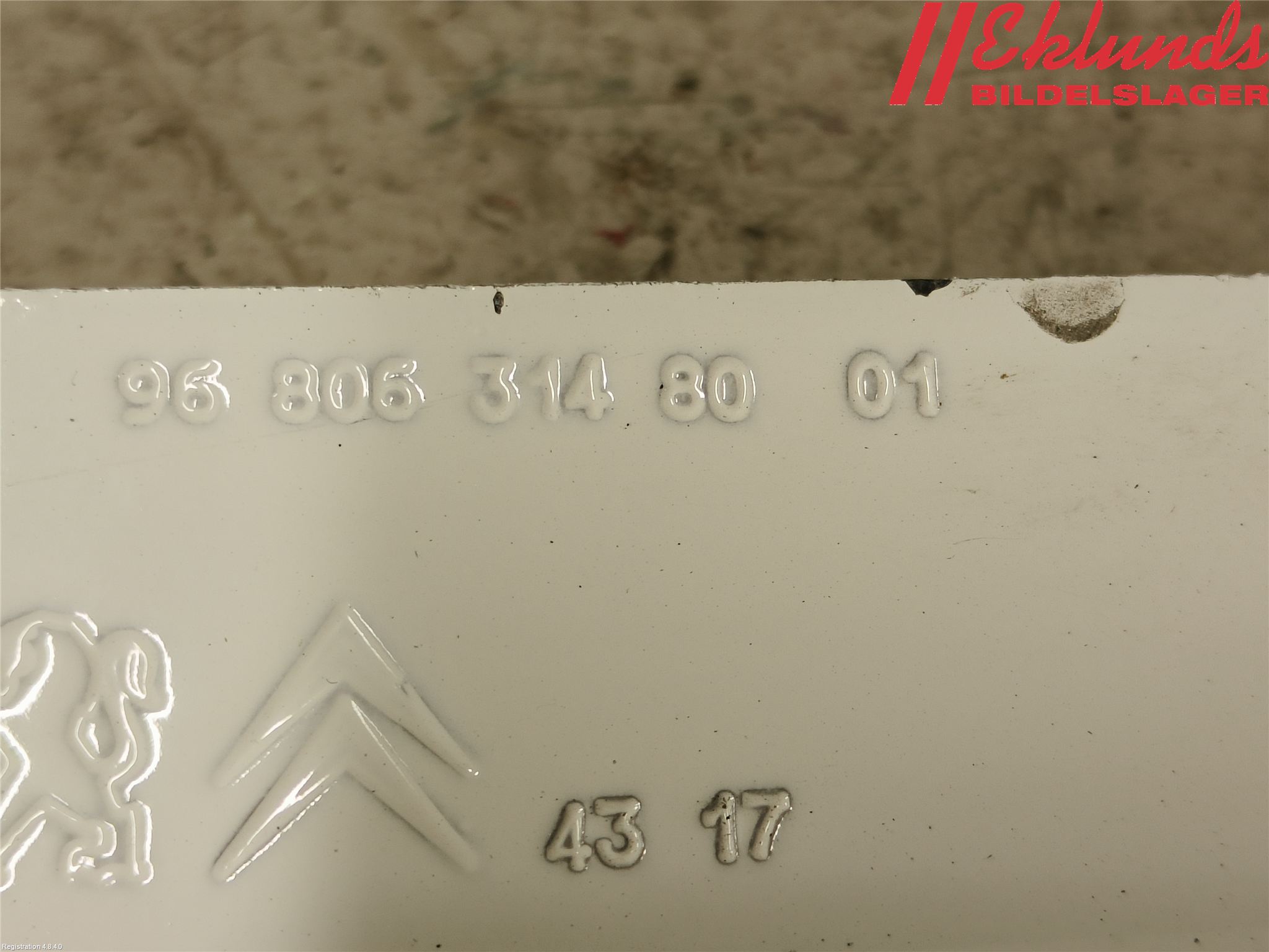 Peugeot PARTNER 16-18 Huvgångjärn