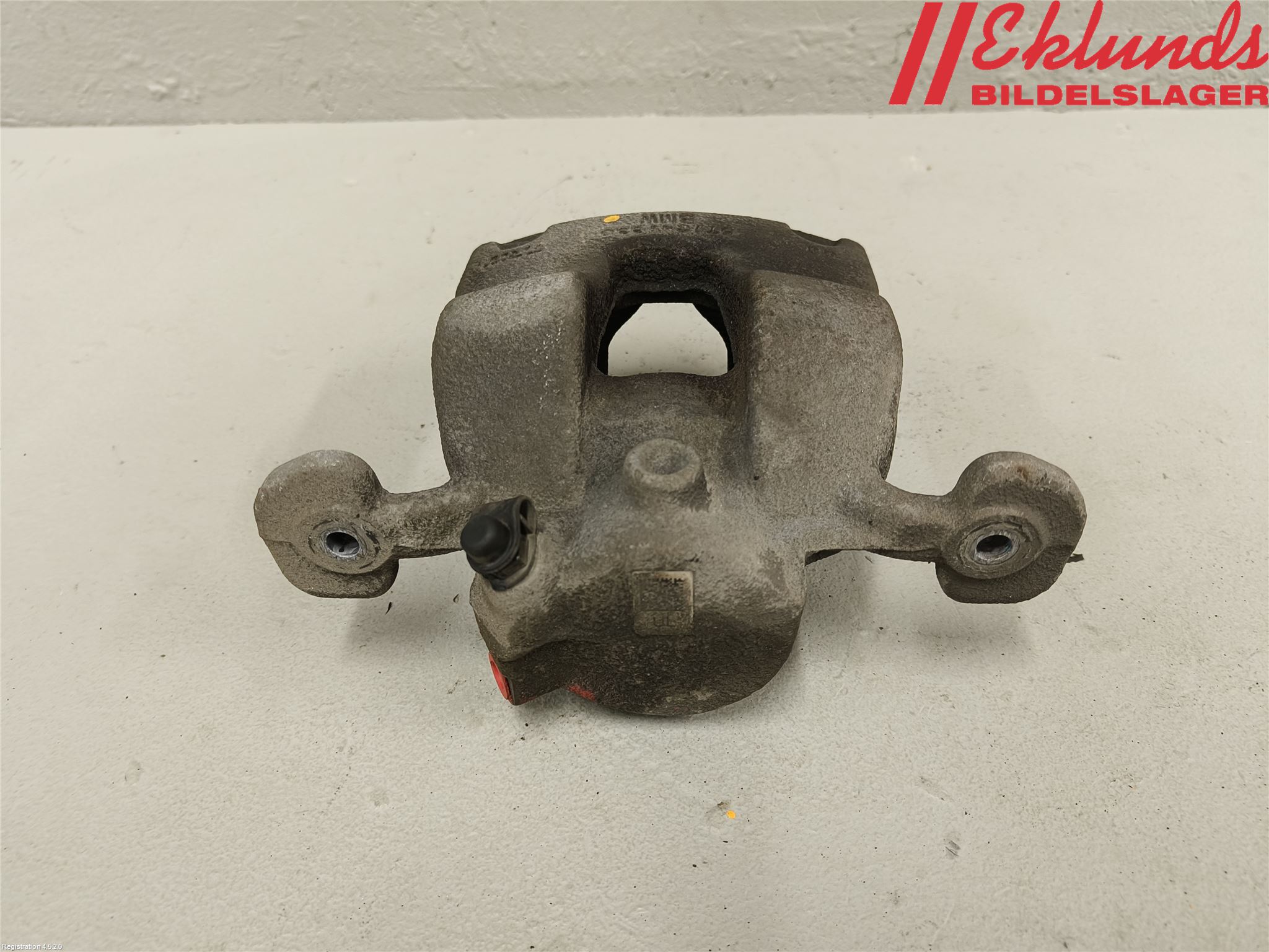 BMW X1 F48 15-22 Bromsok Fram Vänster