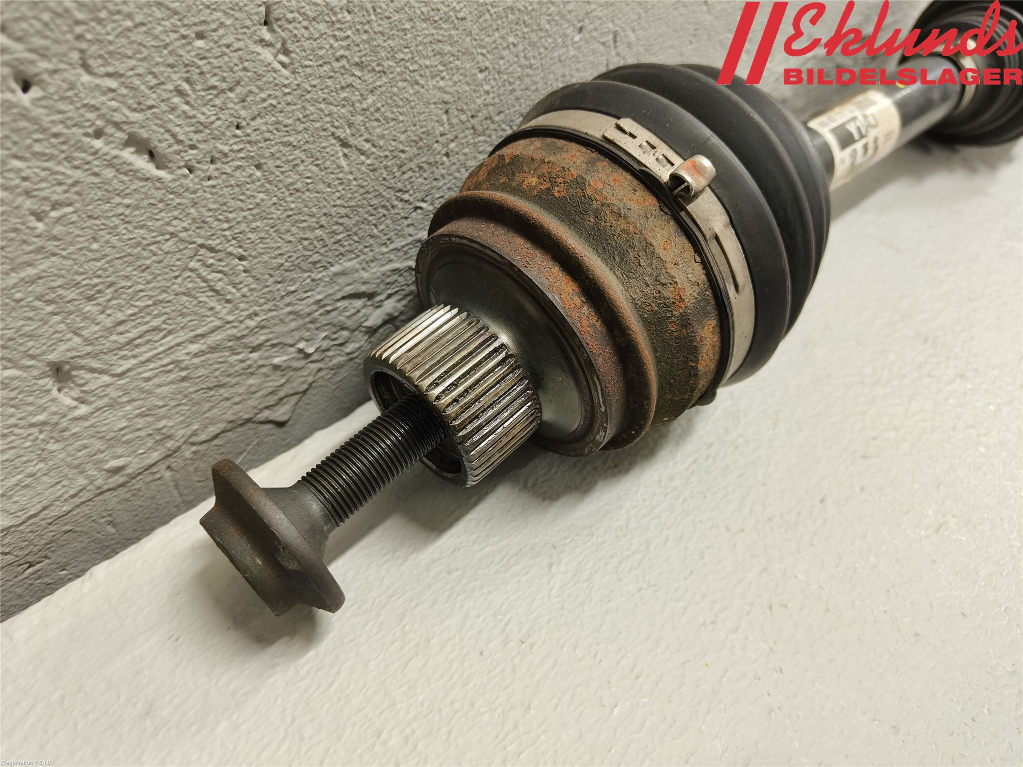 Audi A4 12-15 Drivaxel Fram Höger