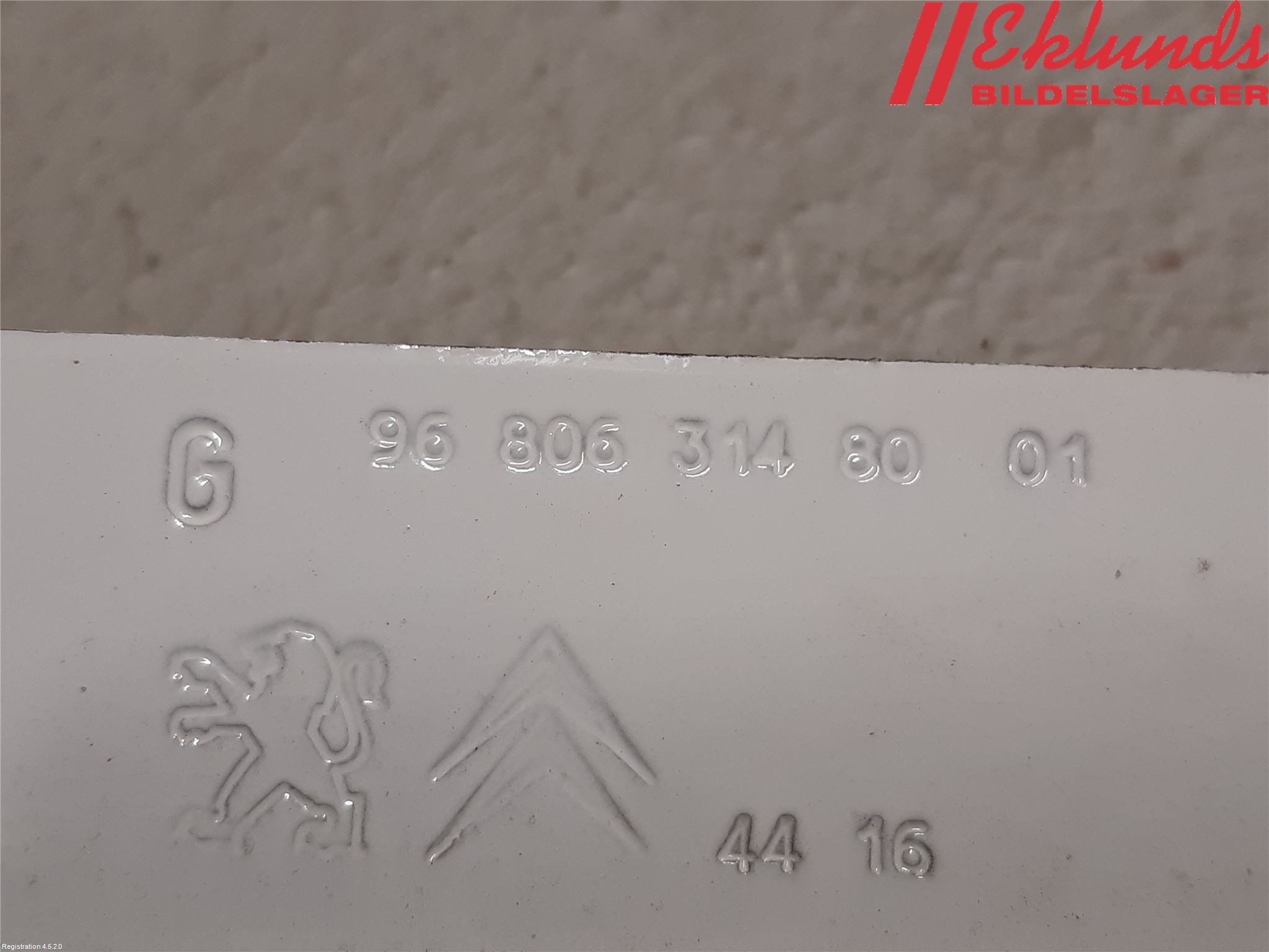 Citroen BERLINGO 08-18 Huvgångjärn