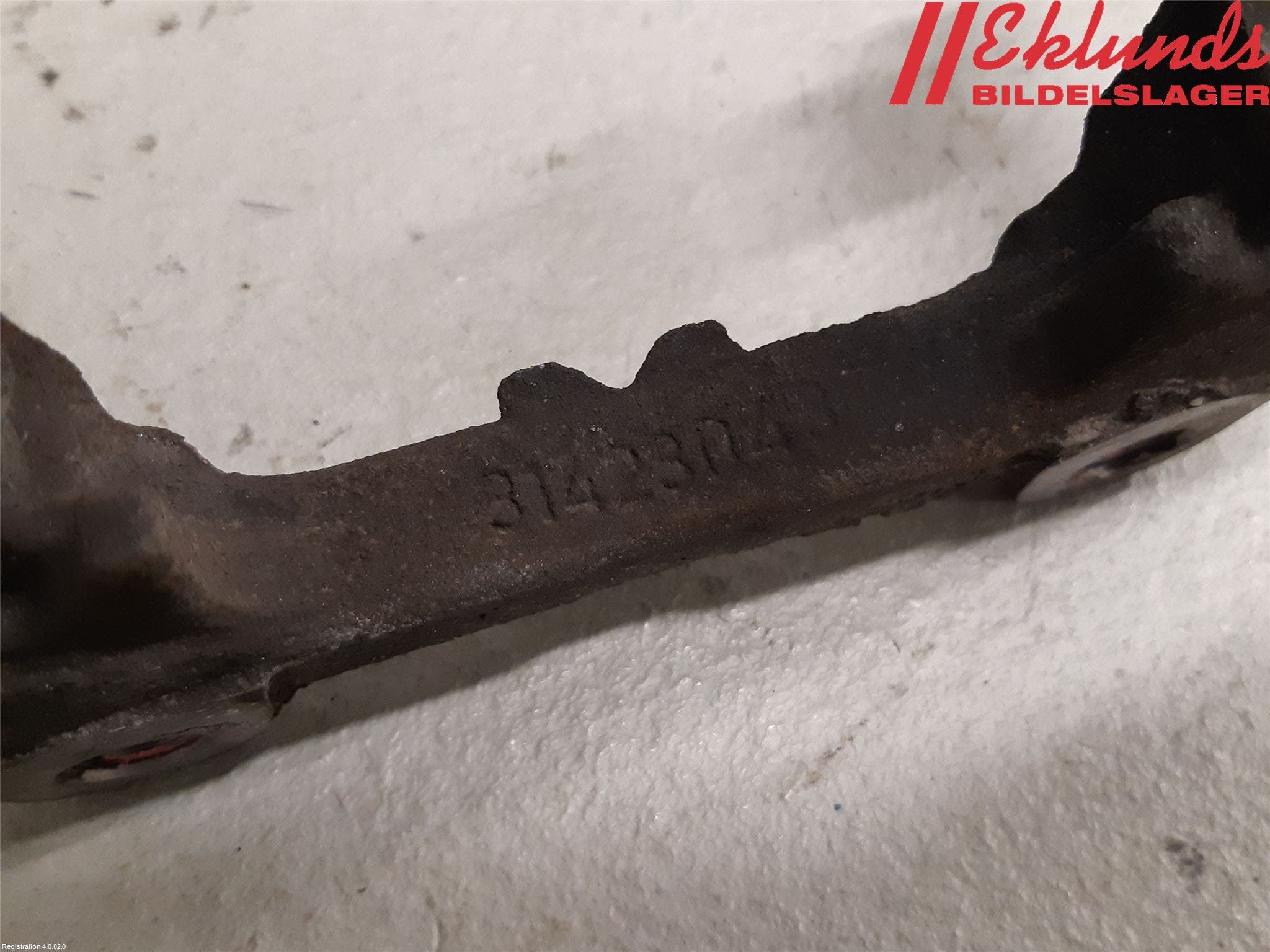 Volvo V90 17->> Bromsokshållare