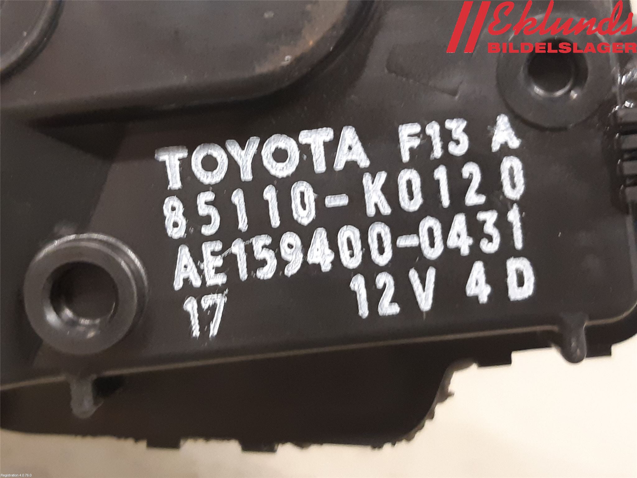 Toyota YARIS XP21 20- Torkarmotor Vindruta