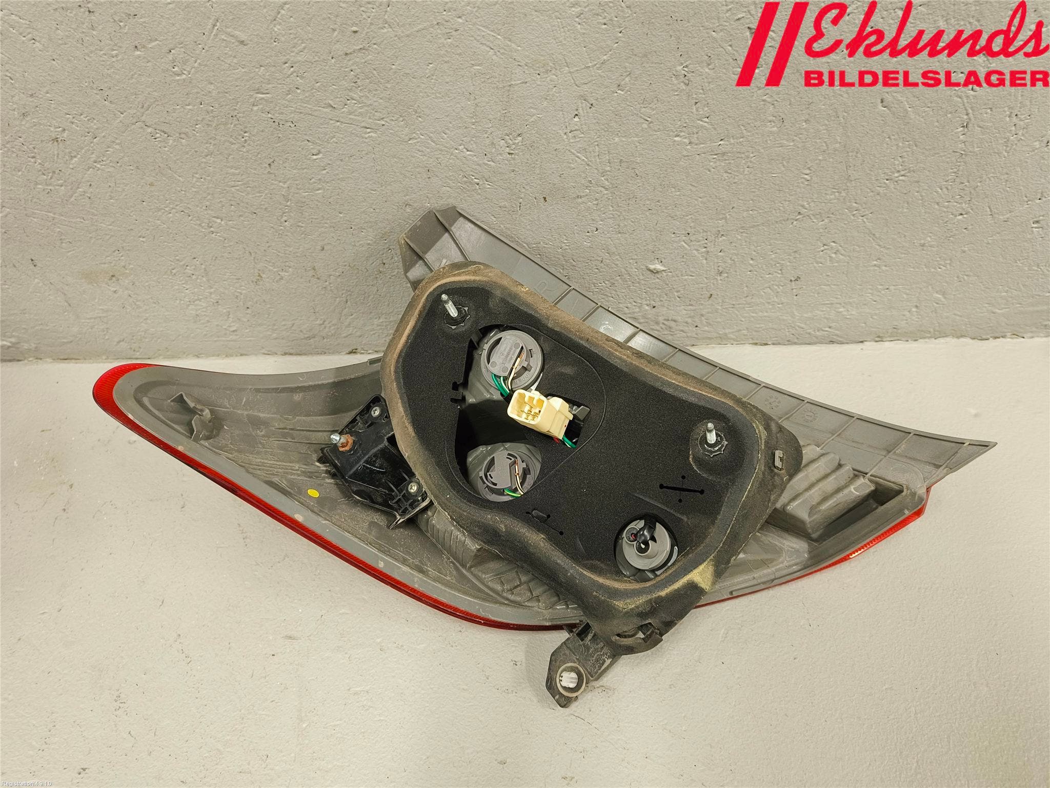 Toyota YARIS XP130 12-14 Bakljus Höger