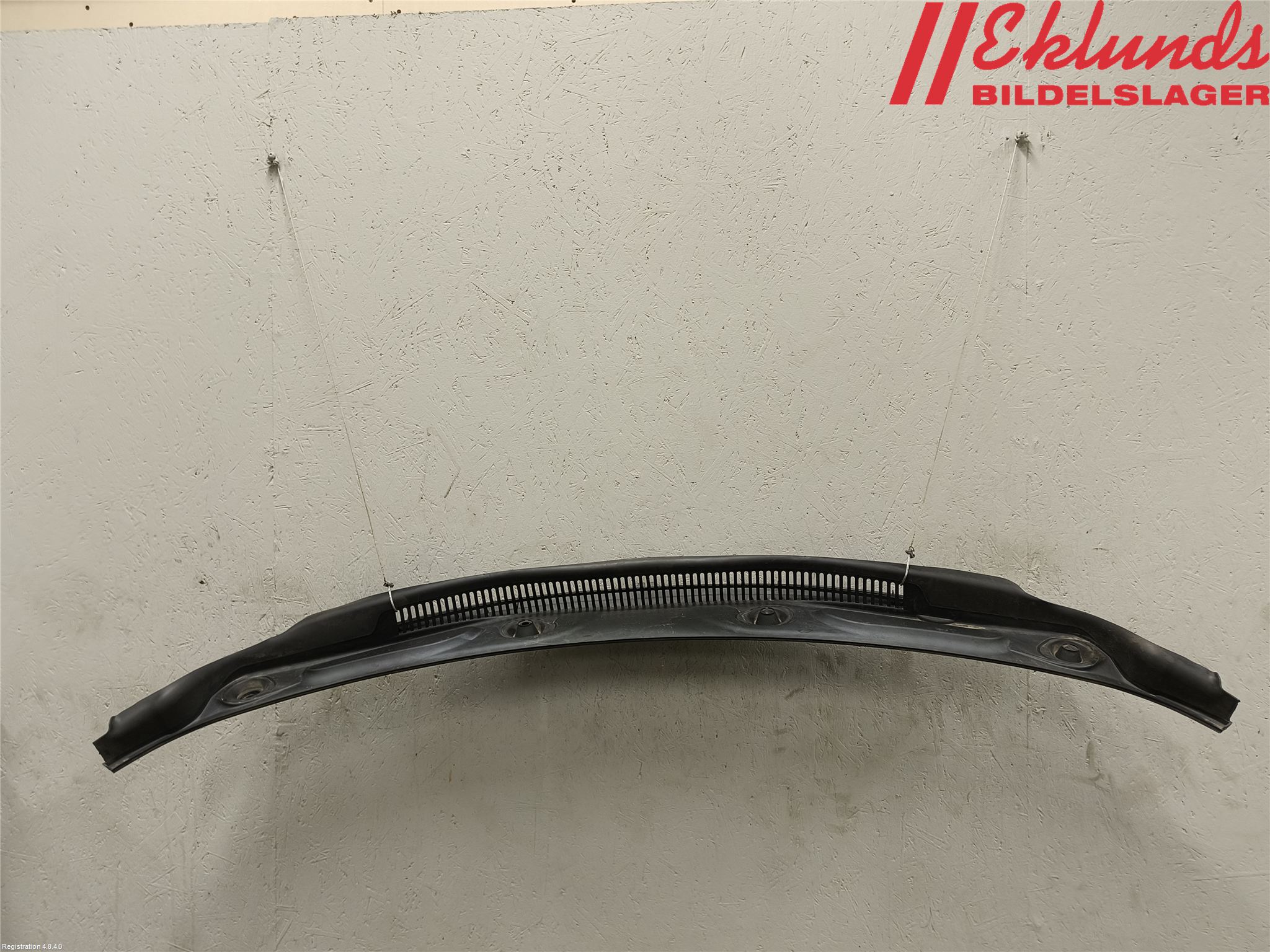 BMW X1 F48 15-22 Torpedplåt-Torpedplast