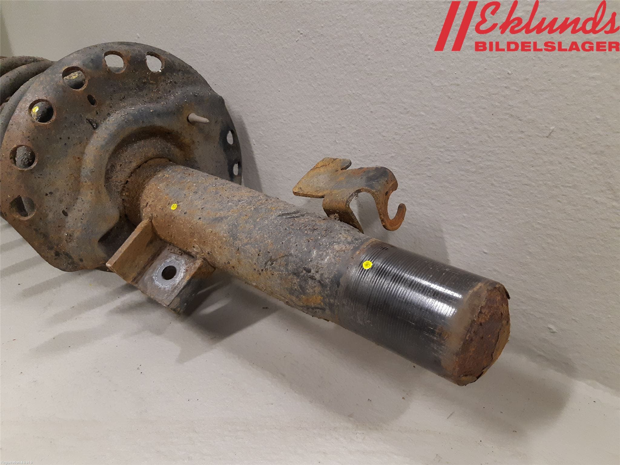 Volvo V70 14-16 Fjäderben Fram Höger