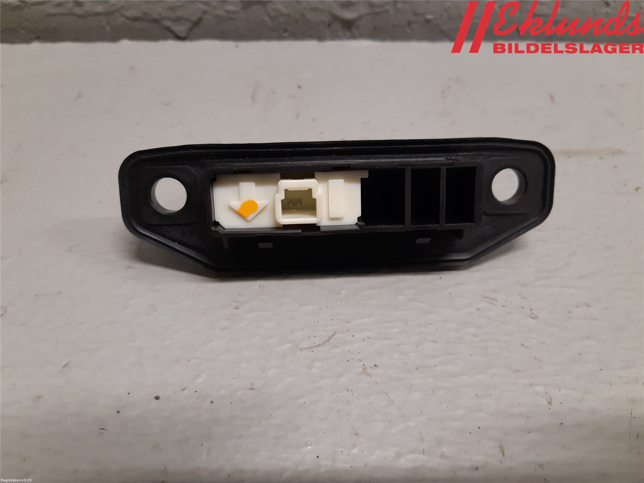 Toyota YARIS XP130 15-20 Bakluckehandtag