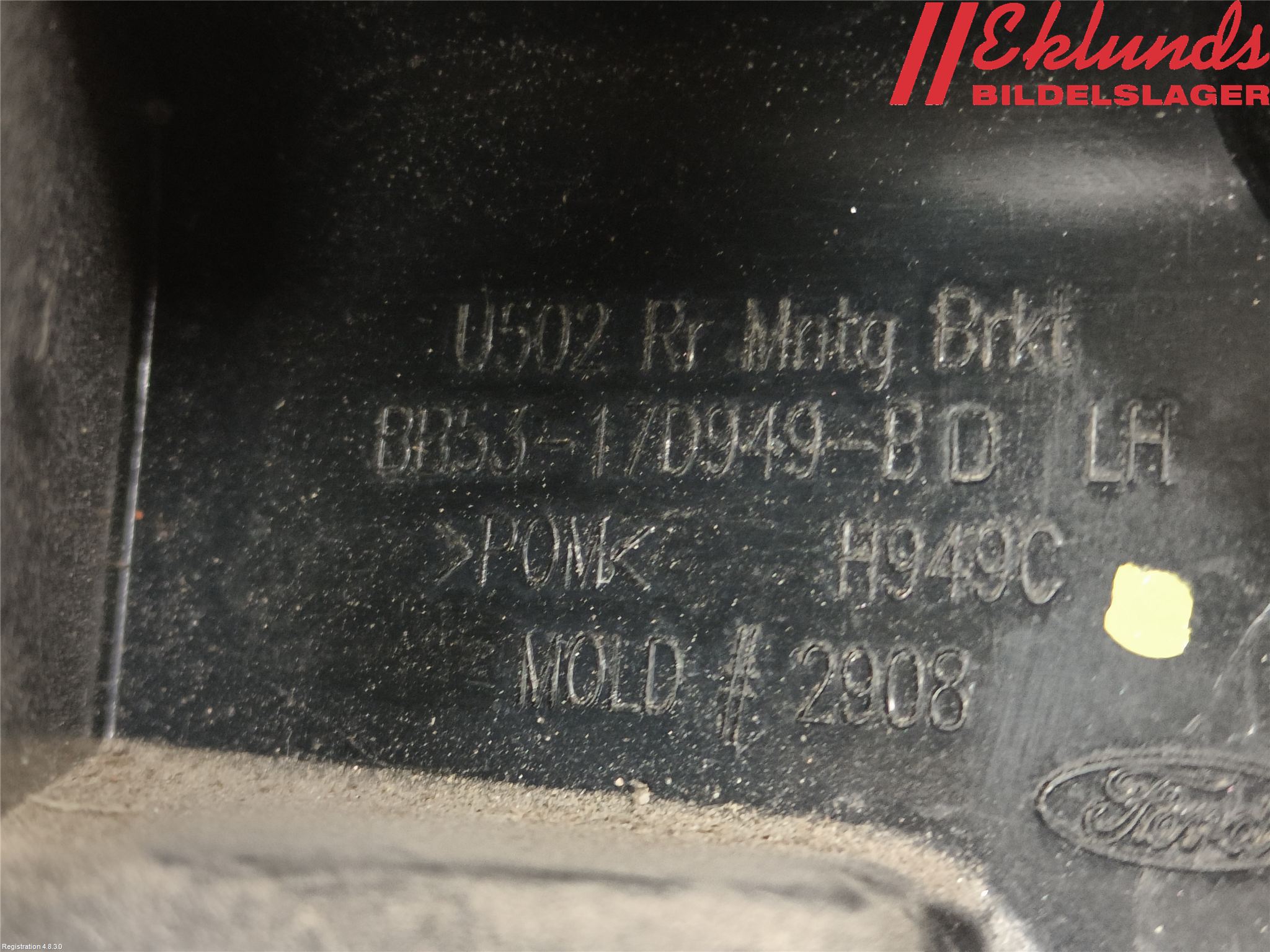 Ford EXPLORER 93-23 Stötfångarfäste Bak Vä