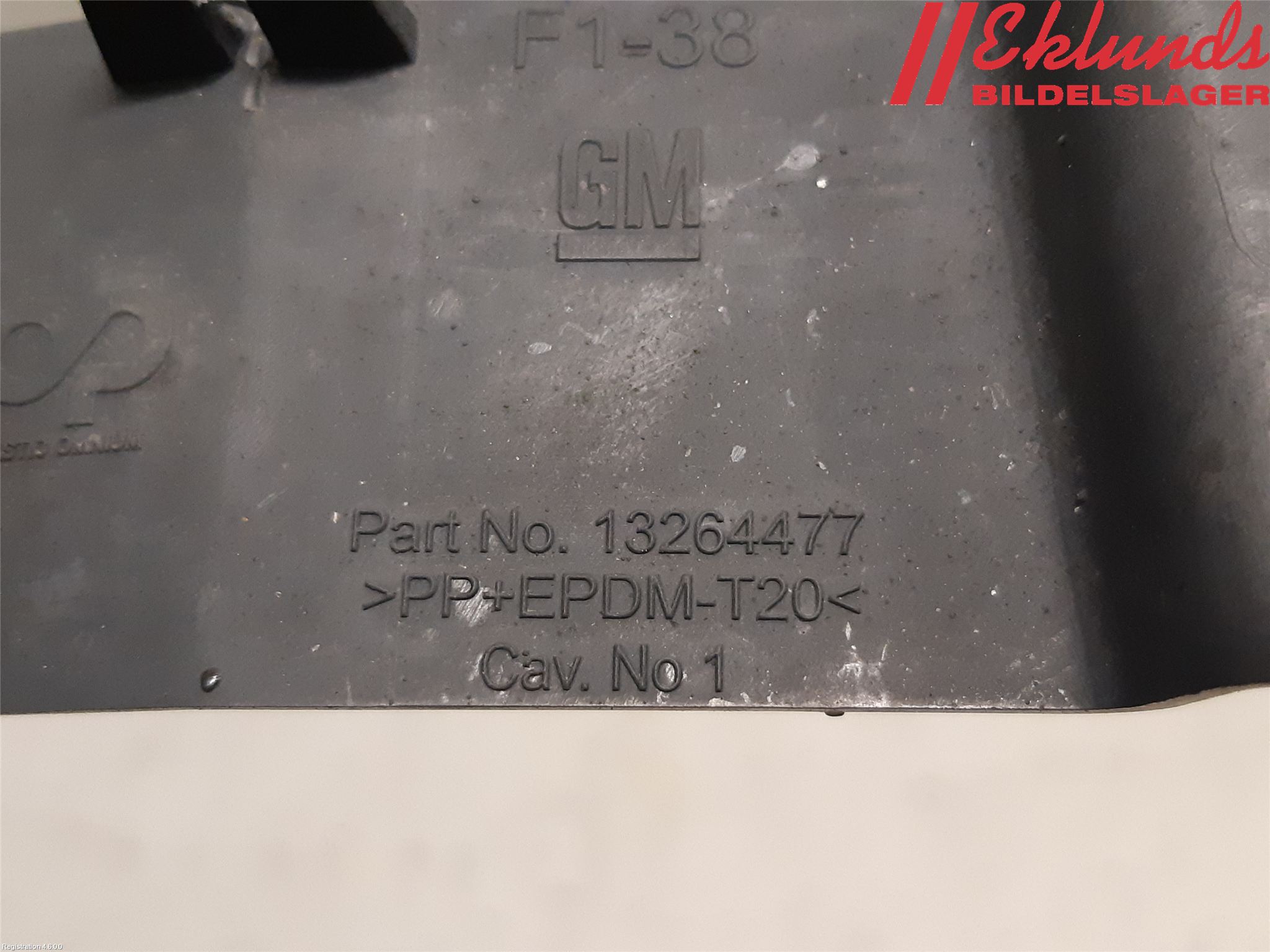 Opel ASTRA J 10-15 Stötfångardel Fram Mitt