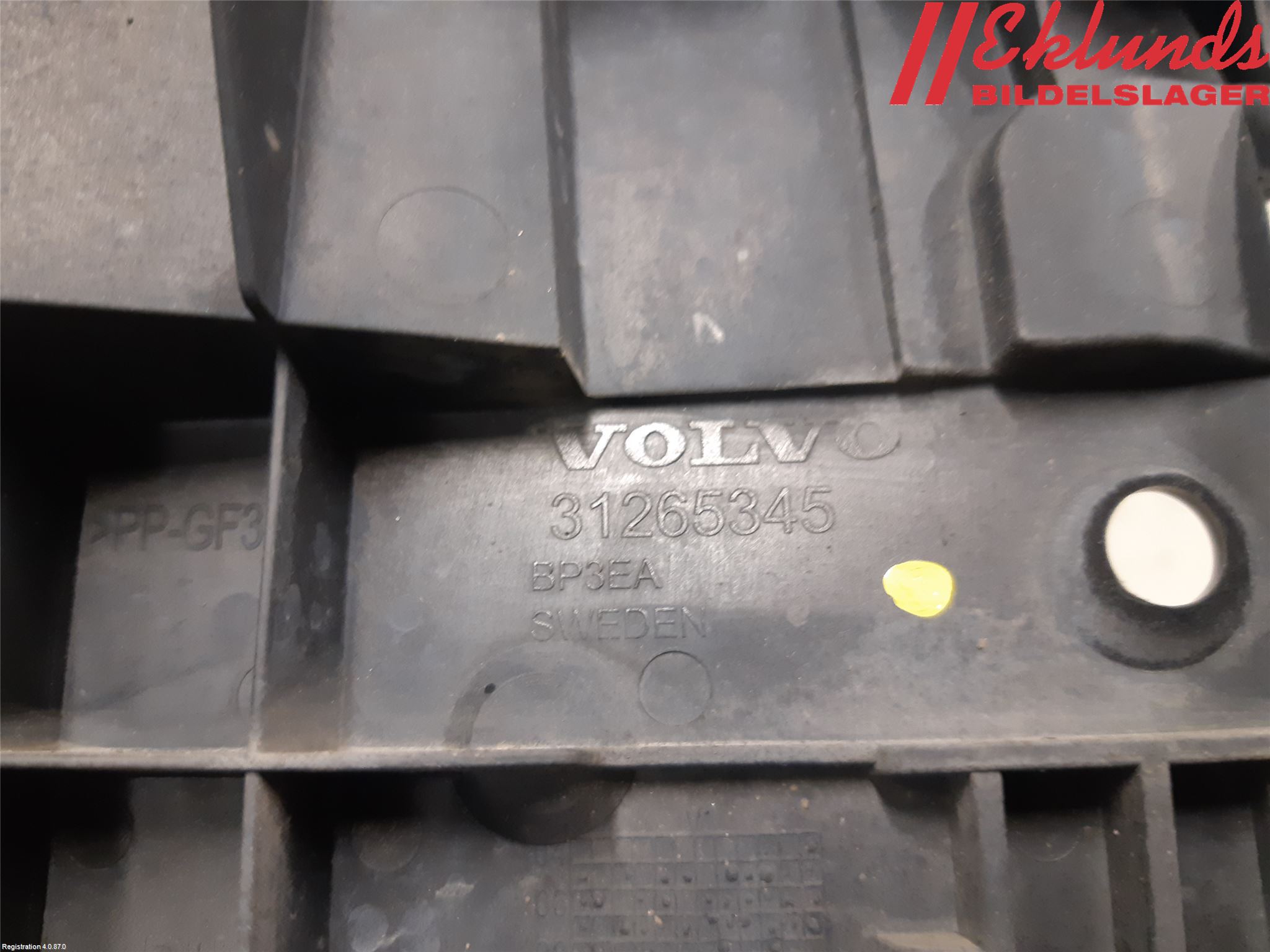 Volvo V70 08-13 Stötfångarfäste Fram Hö