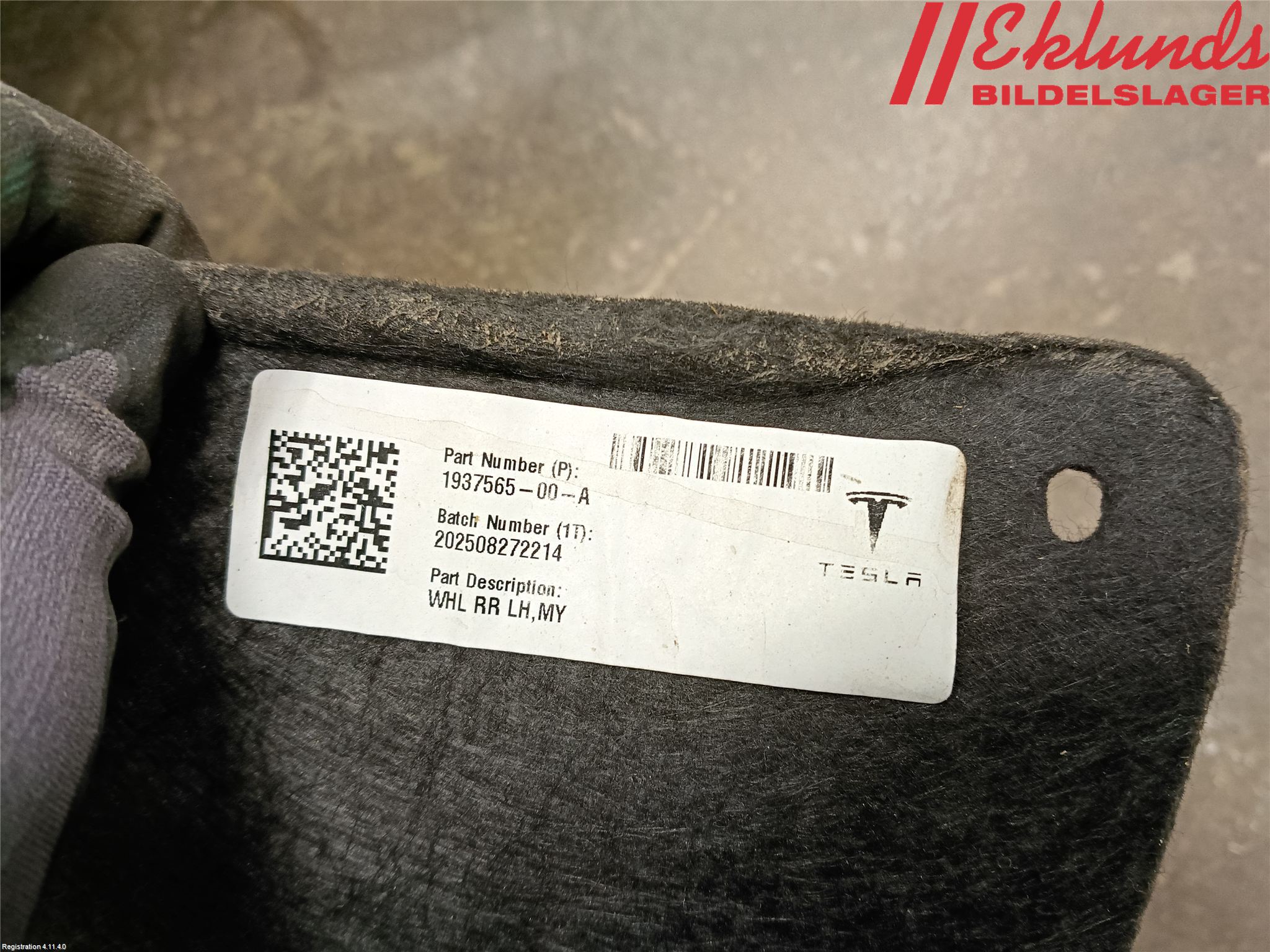 Tesla MODEL Y 21- Skärm Inner